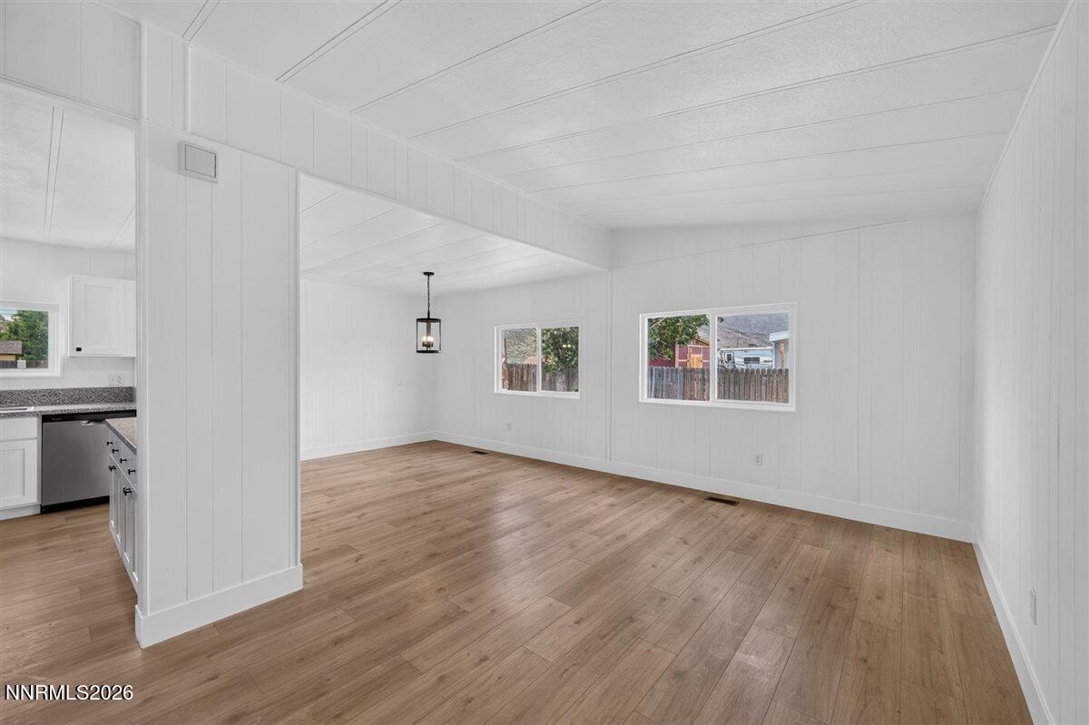 17945 Blackbird Drive Property Photo 8