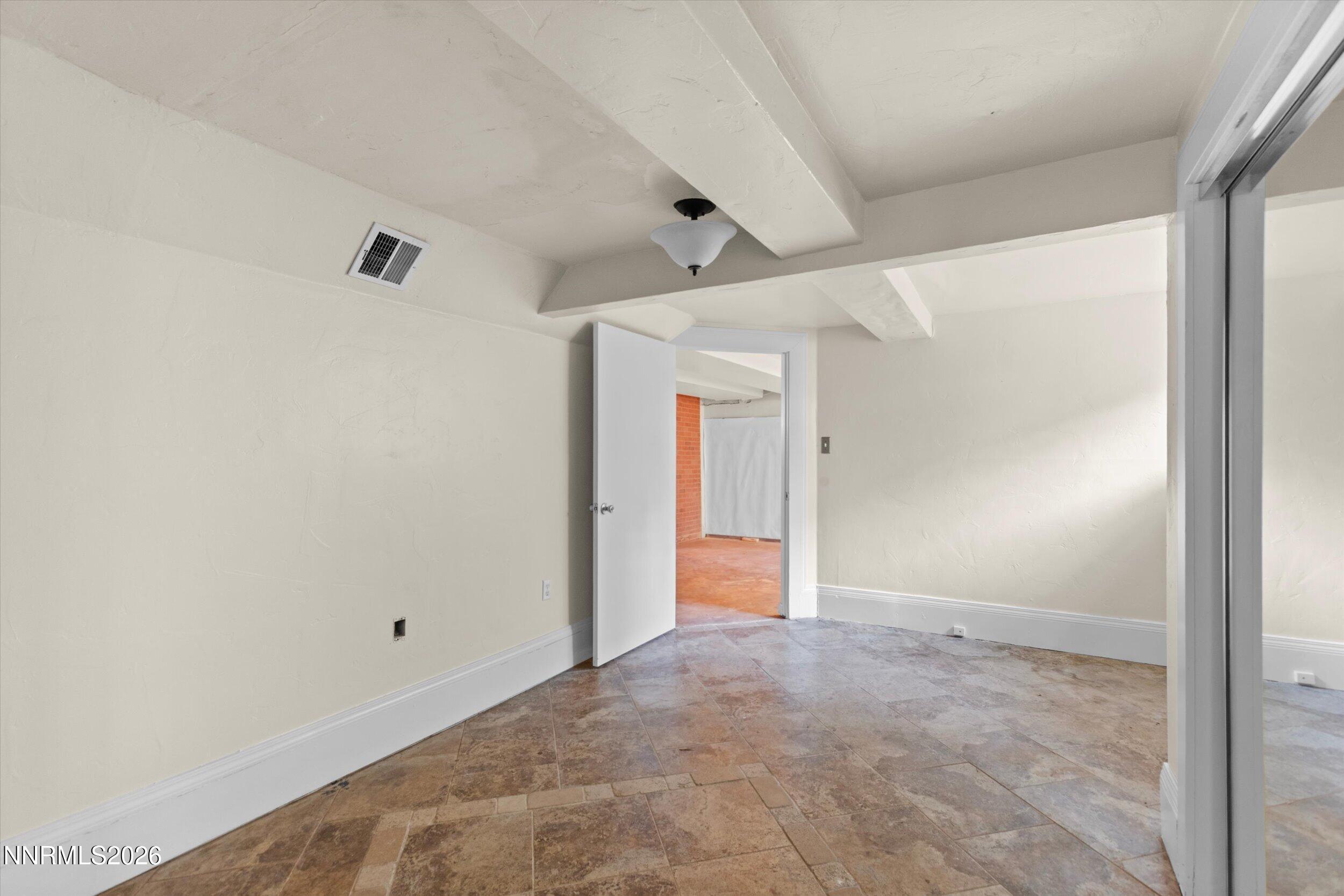 825 La Rue Avenue Property Photo 28