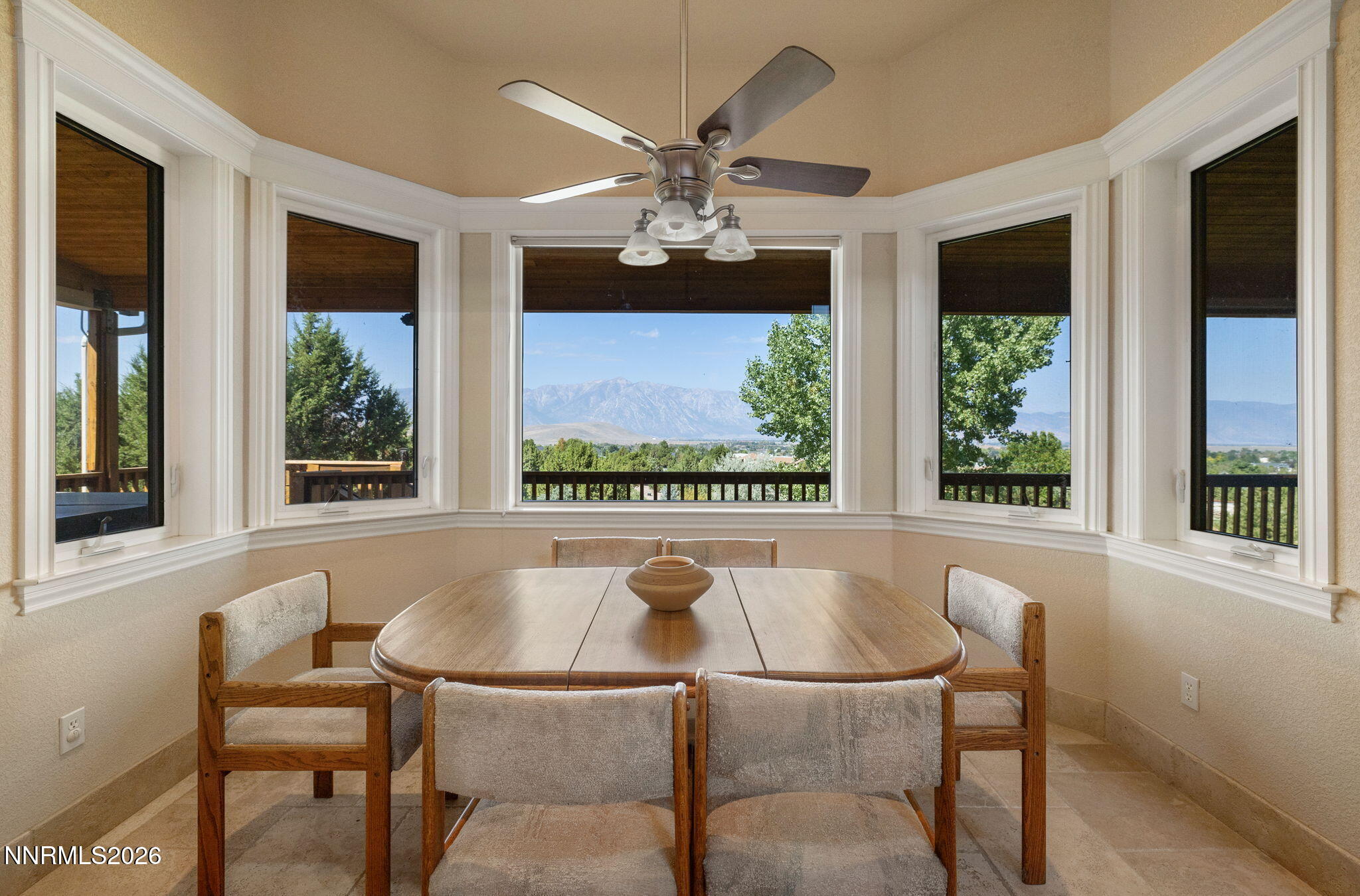 665 Rocking Horse Road Property Photo 11