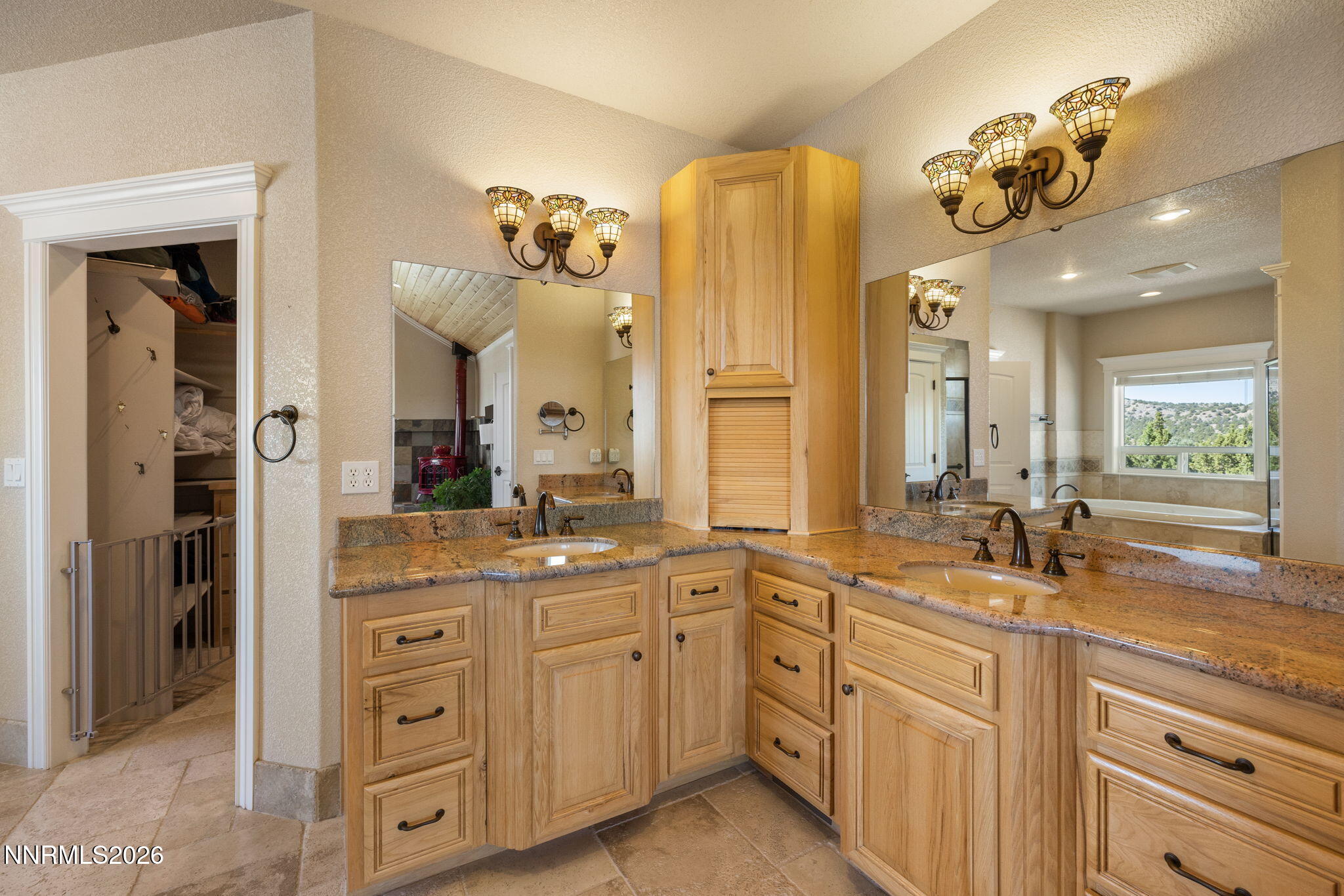 665 Rocking Horse Road Property Photo 20