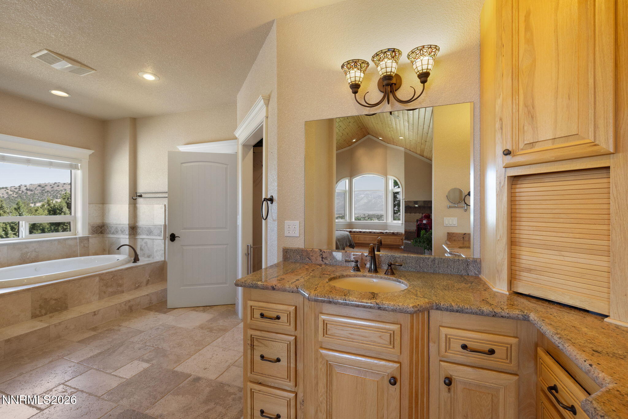 665 Rocking Horse Road Property Photo 21