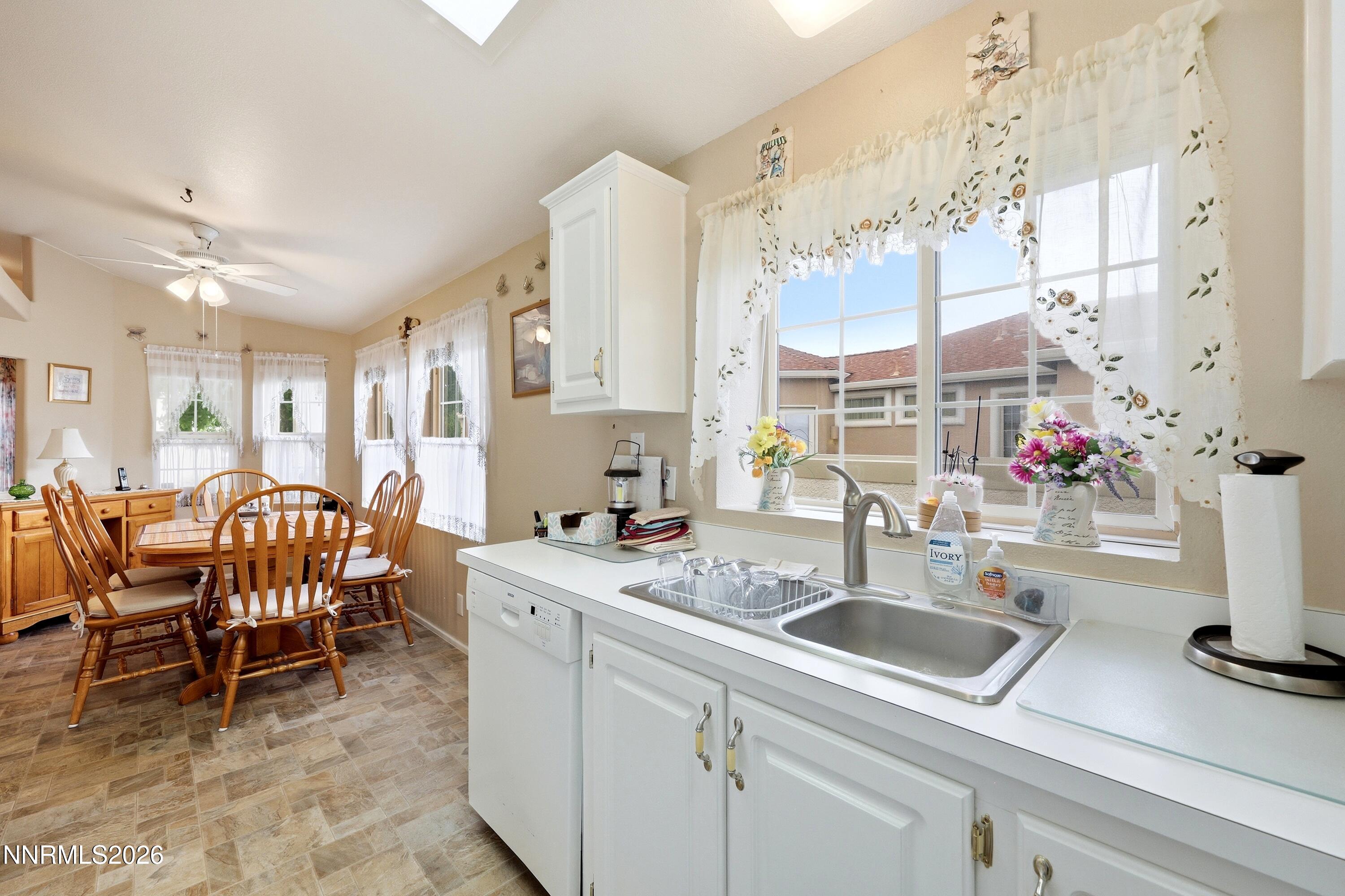 1092 Gambrel Drive Property Photo 18