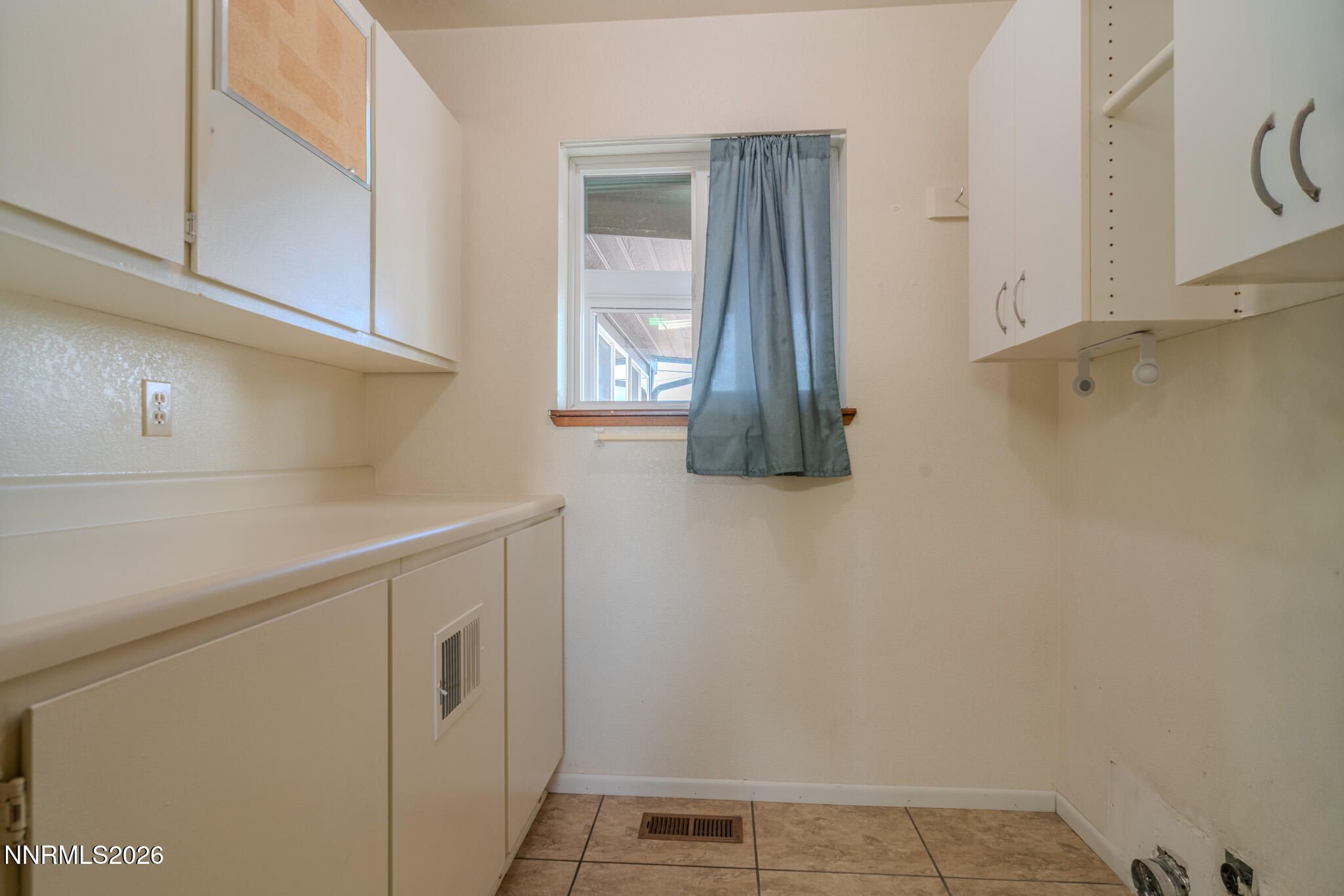 2130 Rice Road Property Photo 14