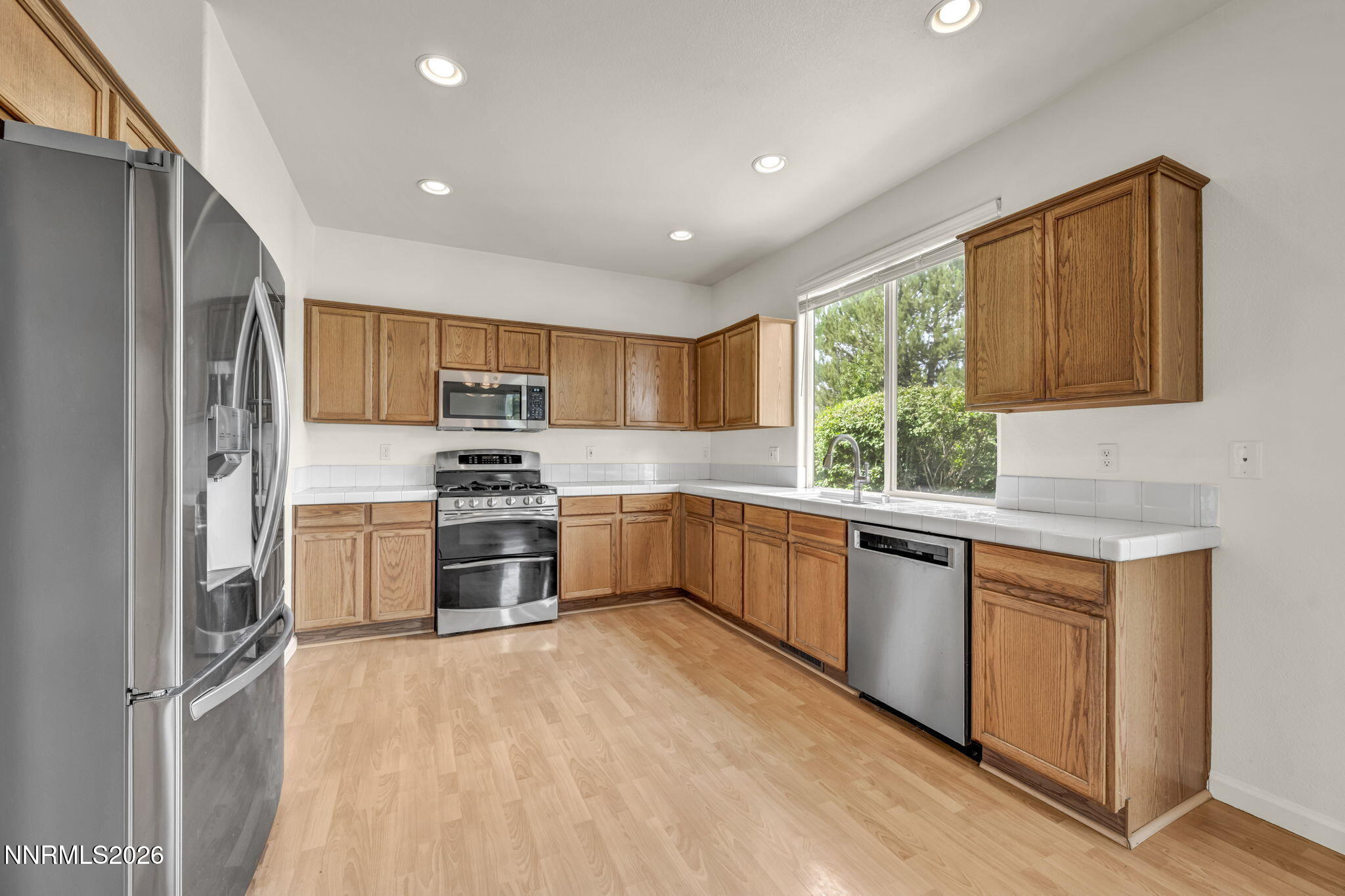 9825 Suncrest Drive Property Photo 14