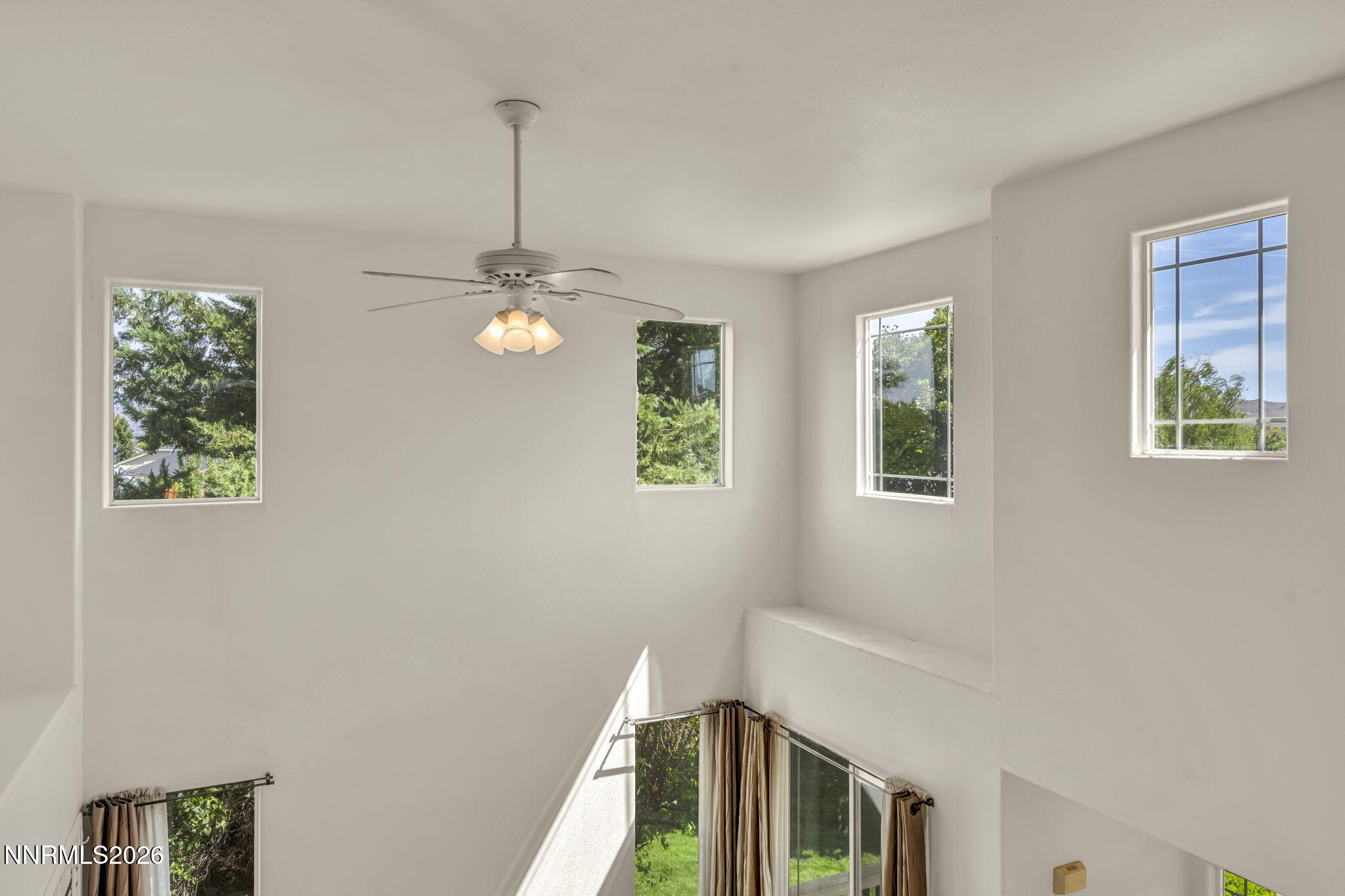 9825 Suncrest Drive Property Photo 40