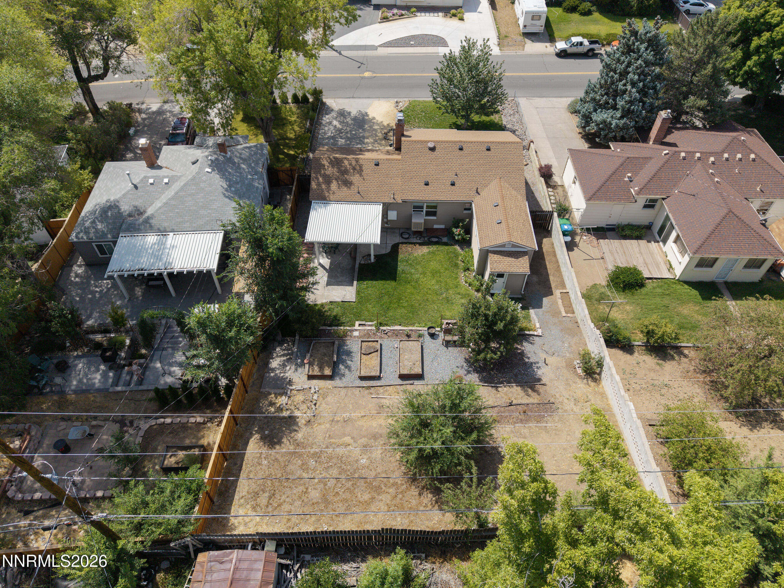 1075 University Terrace Property Photo 27