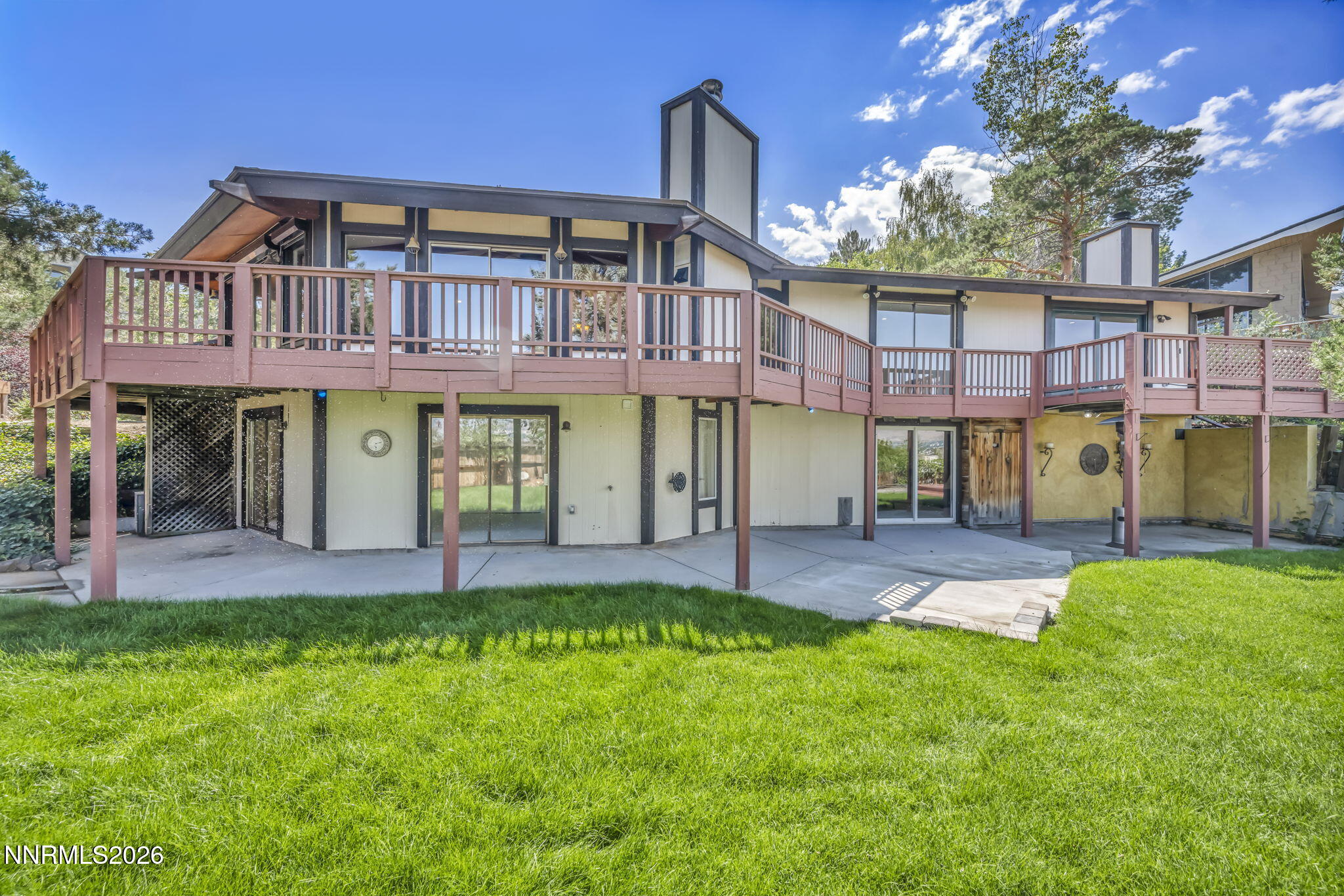 2045 Driscoll Drive Property Photo 4