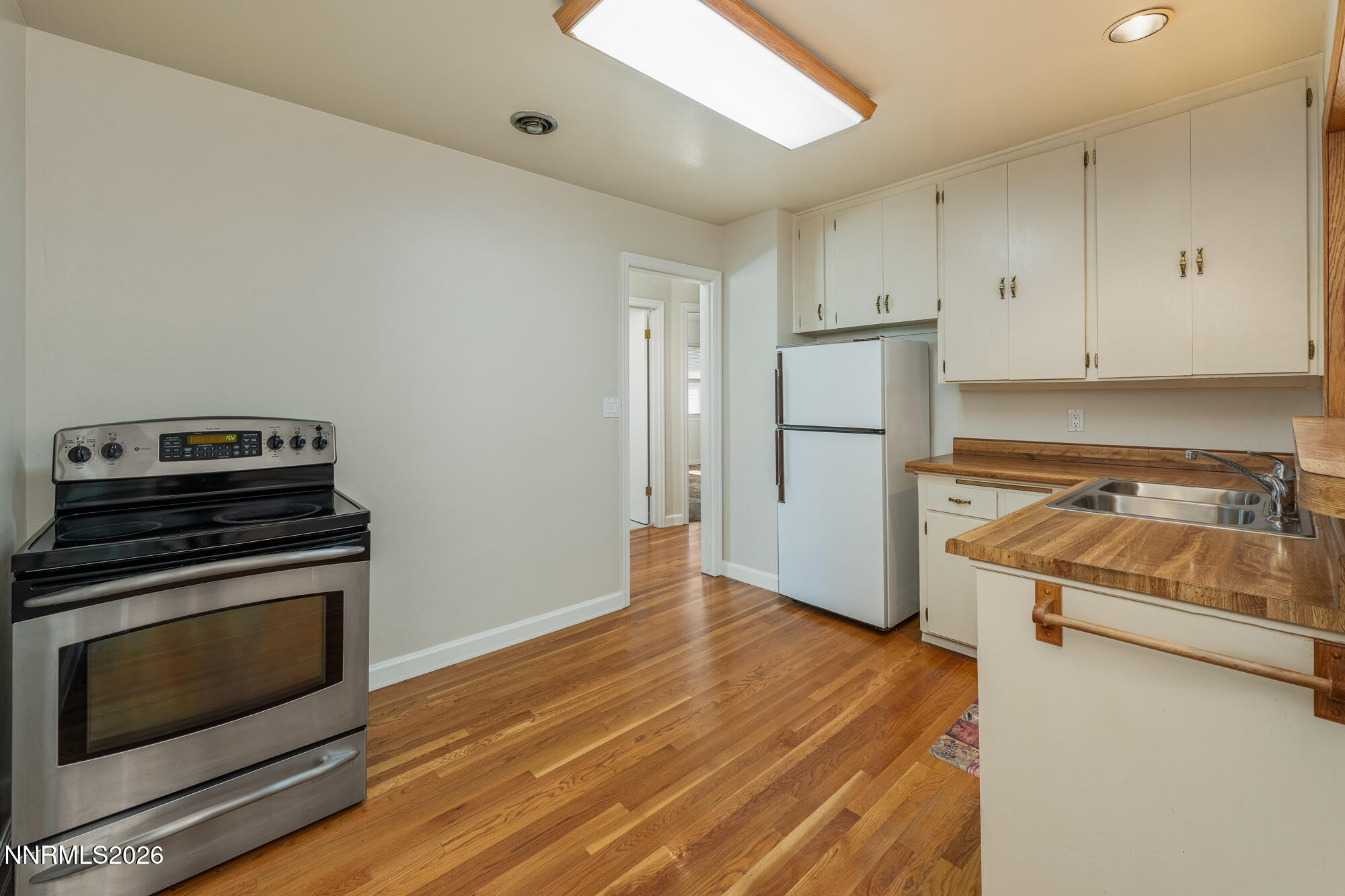 160 South Avenue Property Photo 12