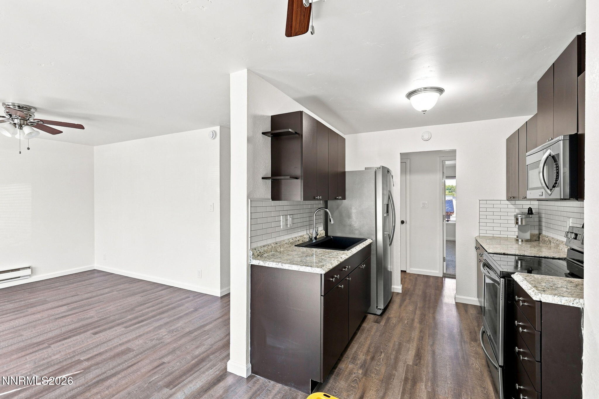 3903 Clear Acre Lane Property Photo 4