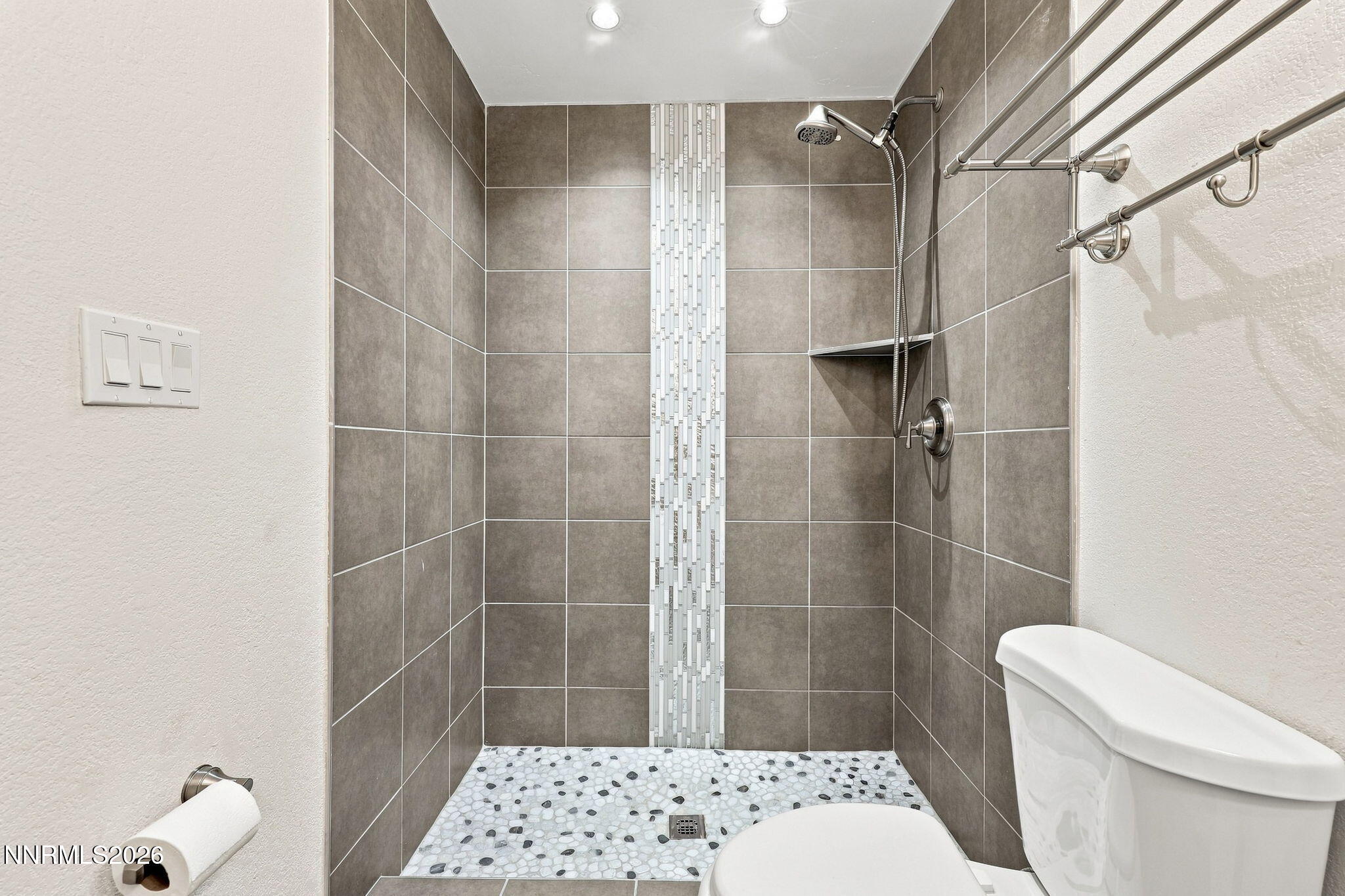 3903 Clear Acre Lane Property Photo 9