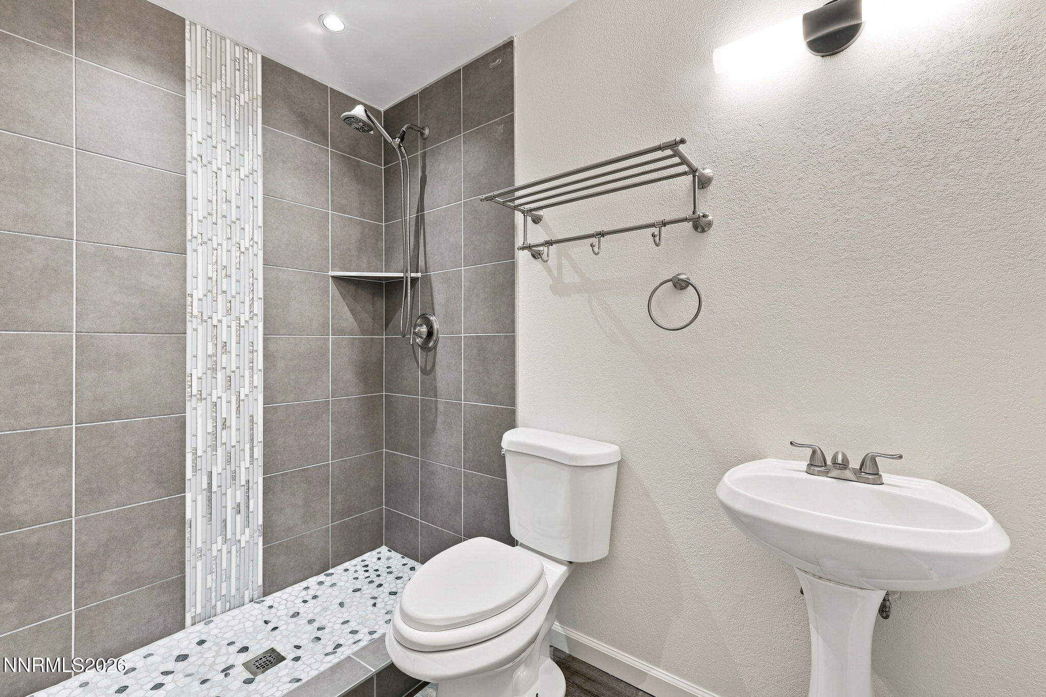 3903 Clear Acre Lane Property Photo 10