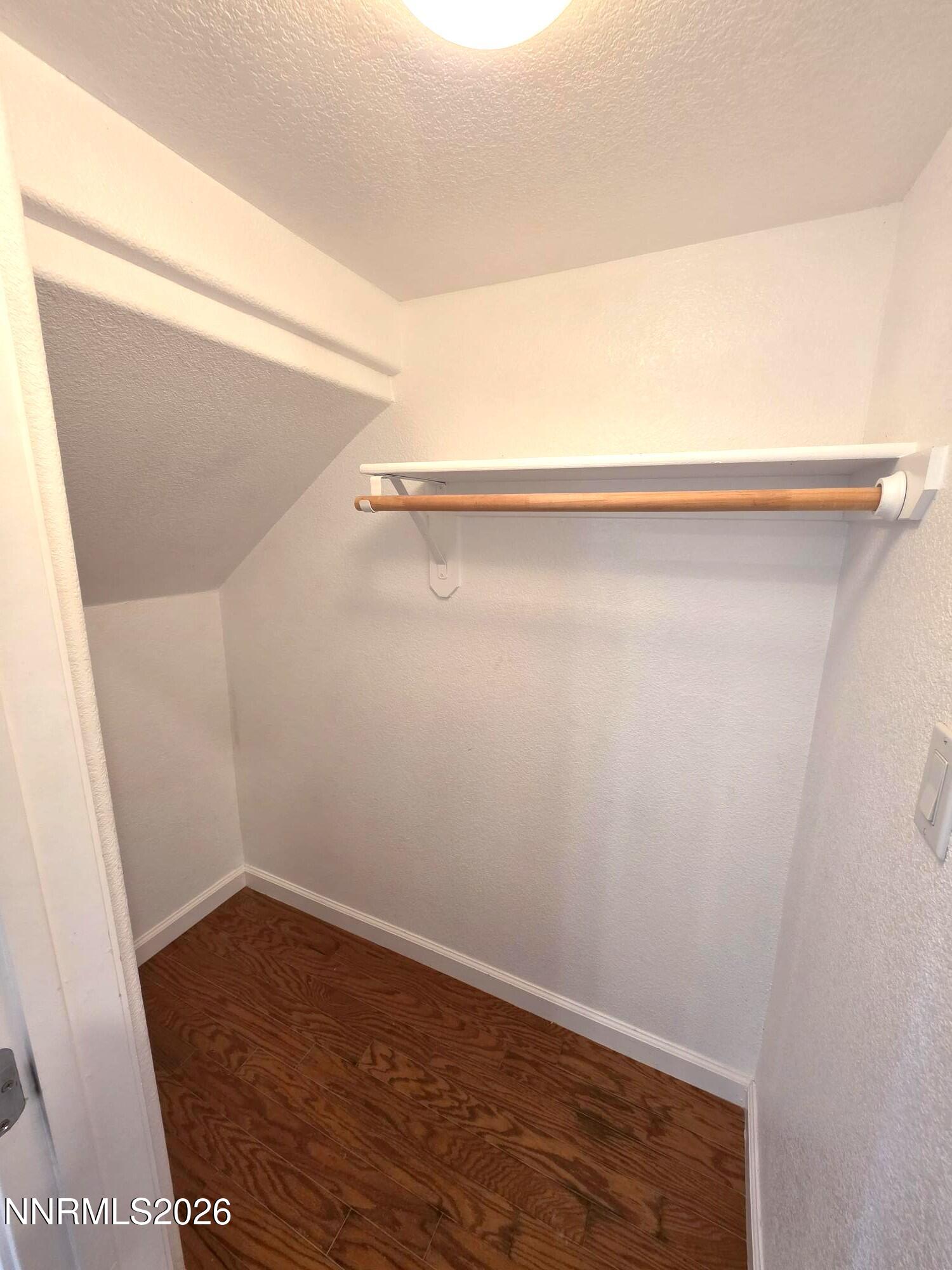9229 Lone Wolf Circle Property Photo 6