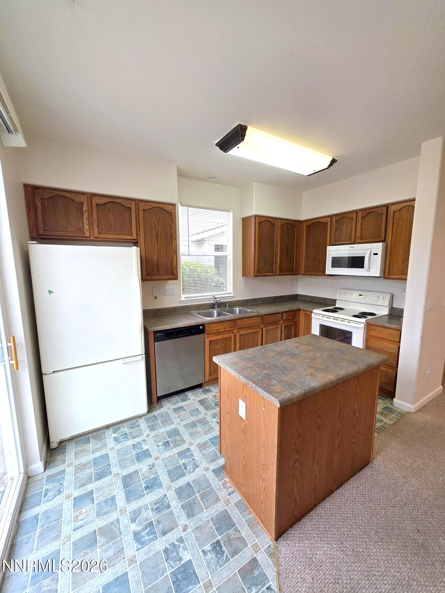 9229 Lone Wolf Circle Property Photo 10