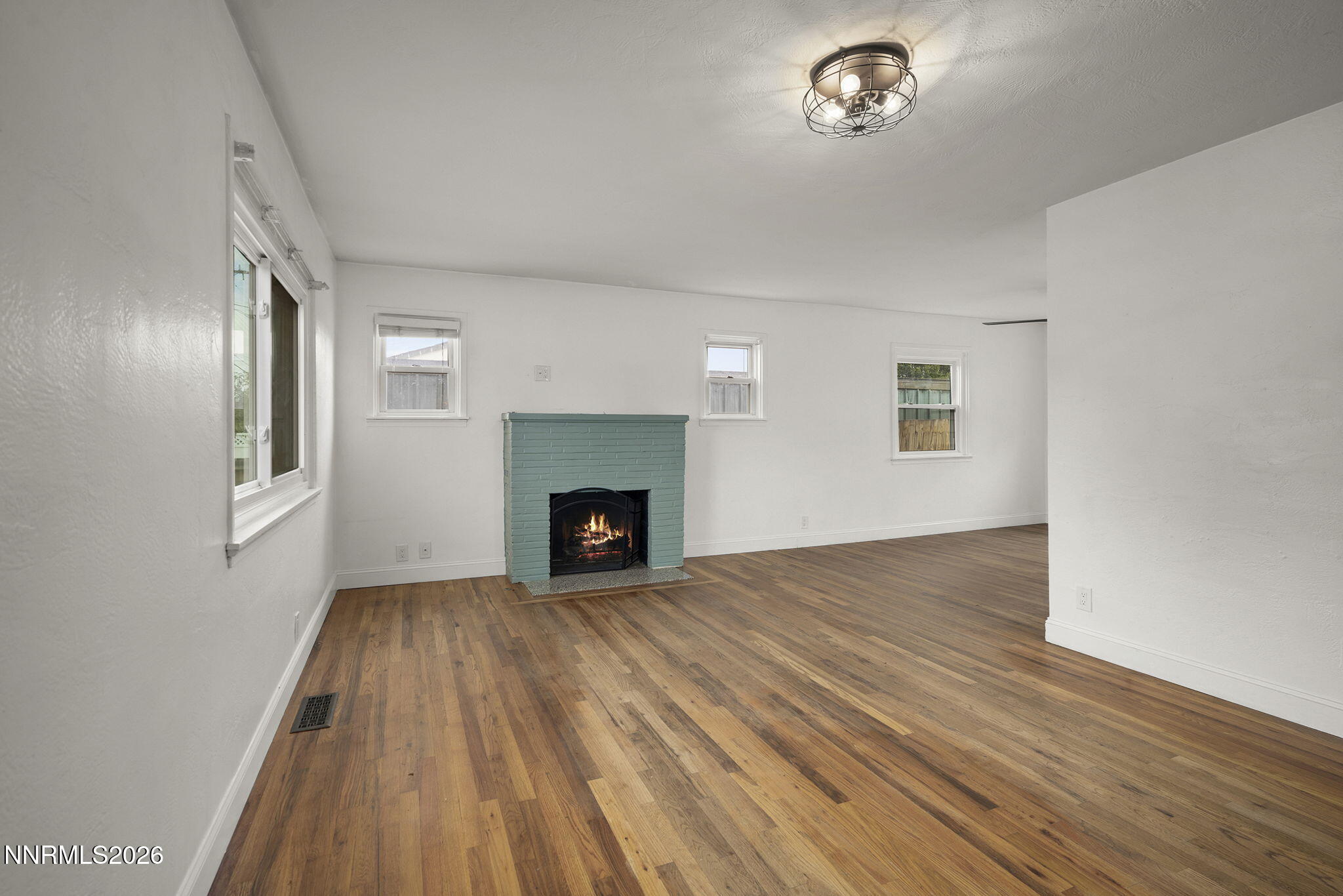 1520 Oliver Avenue Property Photo 4