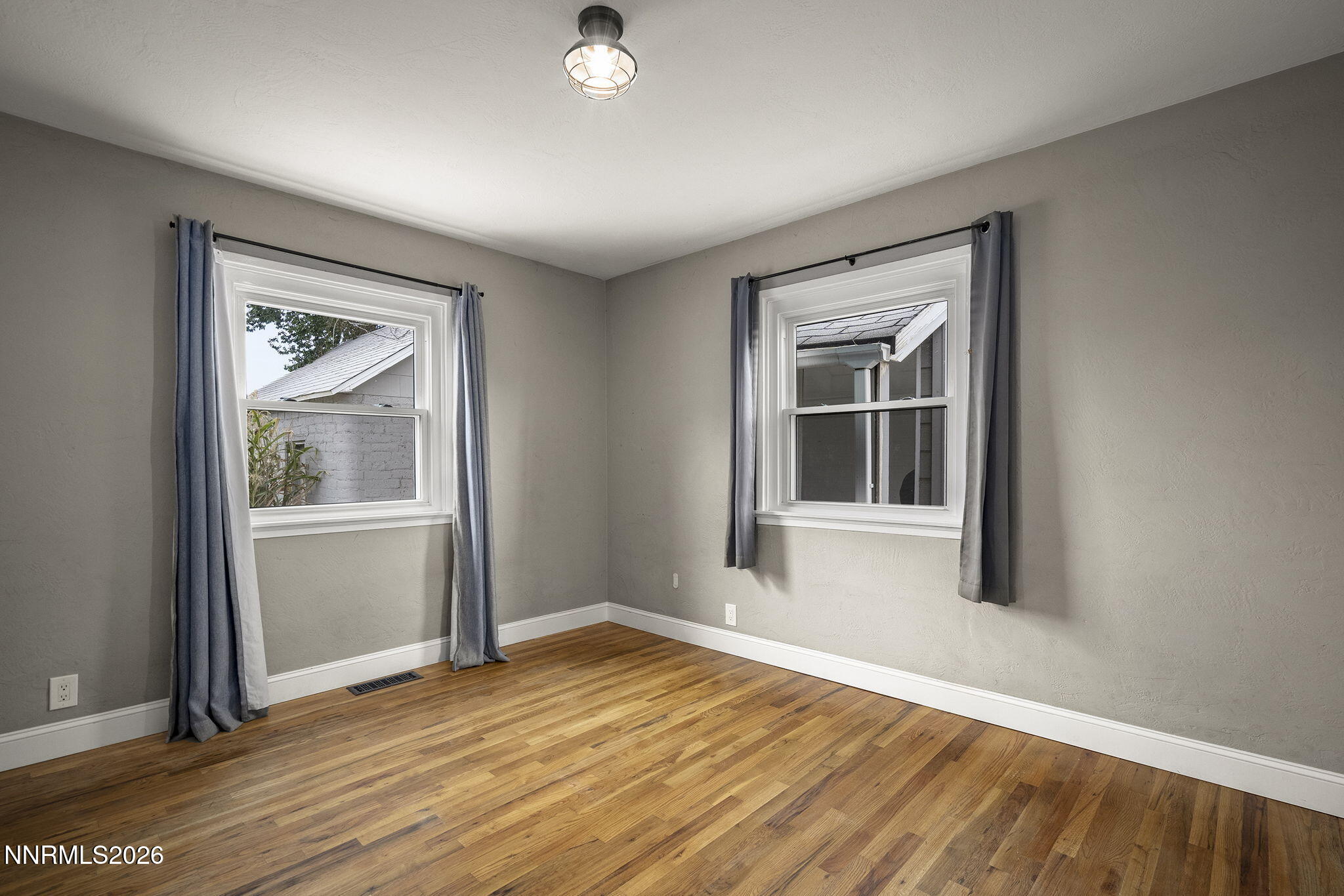1520 Oliver Avenue Property Photo 14