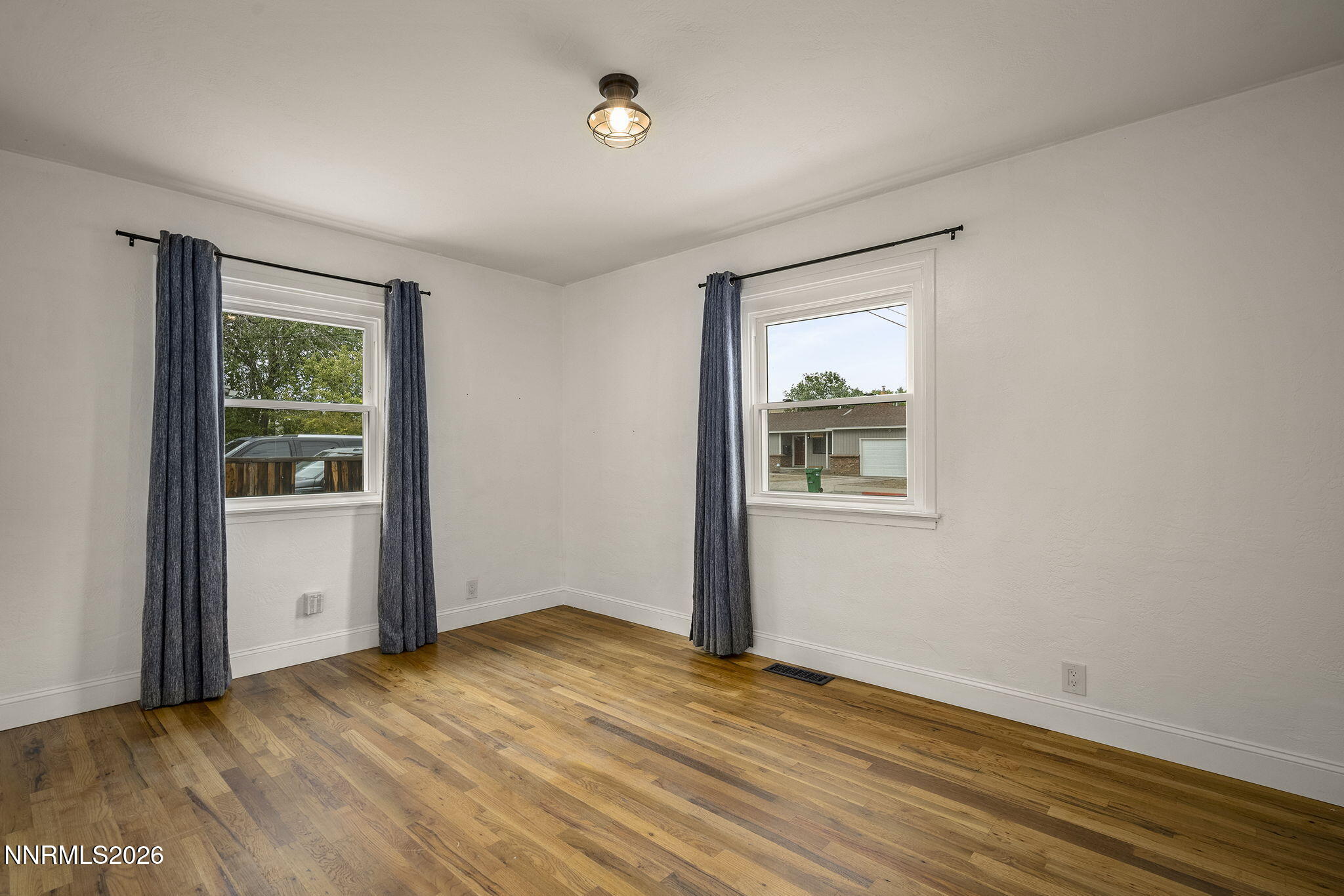 1520 Oliver Avenue Property Photo 16