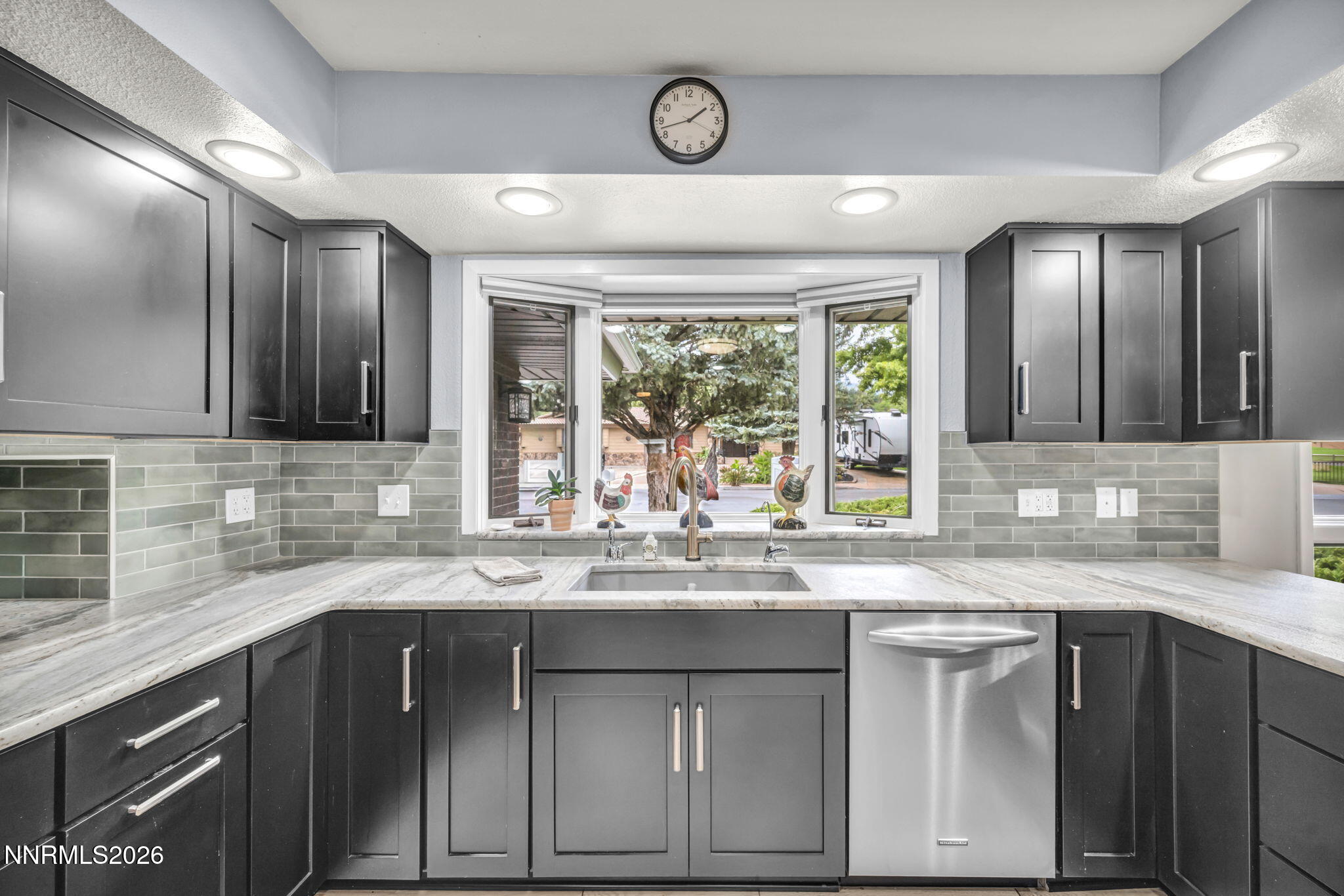 1521 Valencia Court Property Photo 11