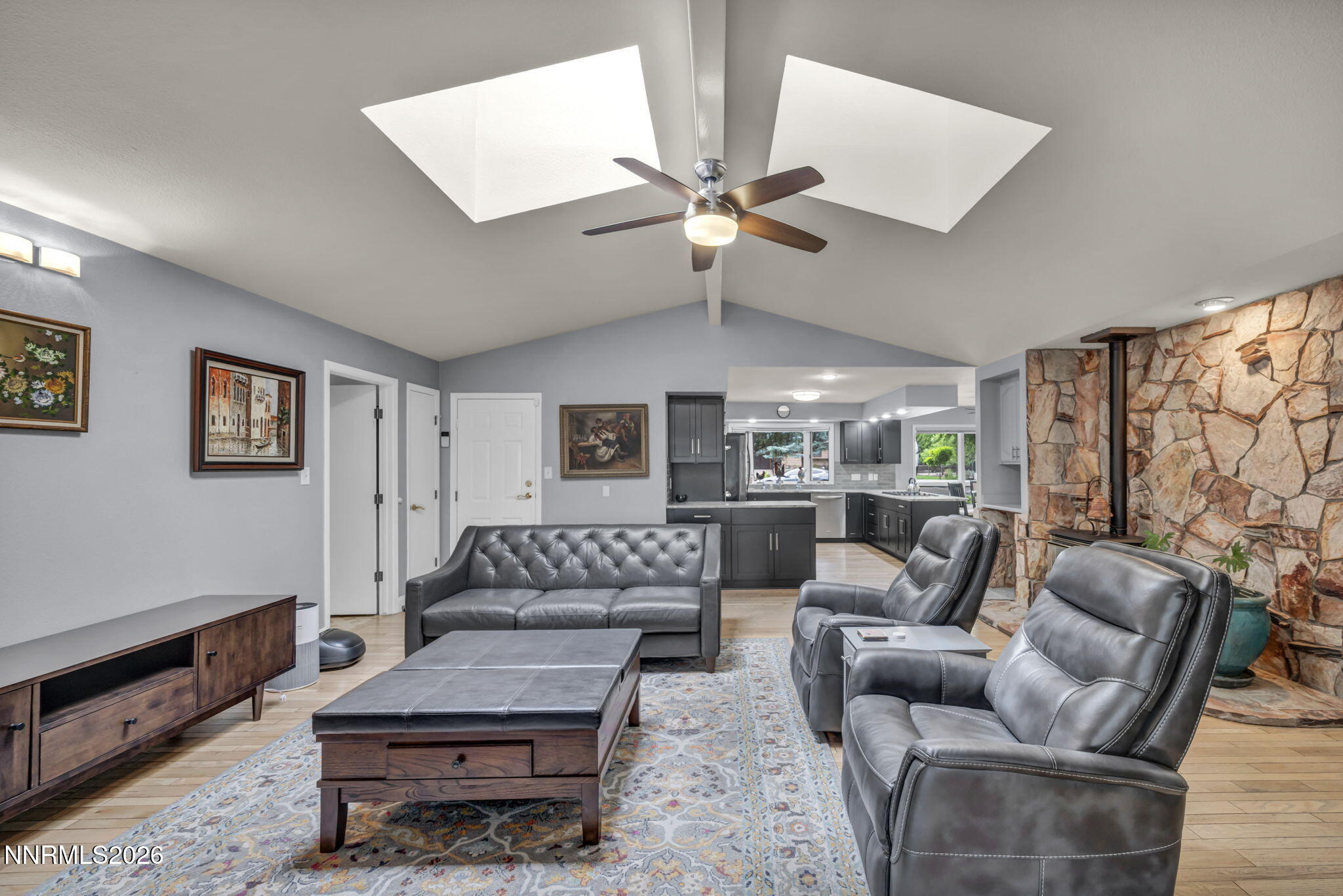 1521 Valencia Court Property Photo 14