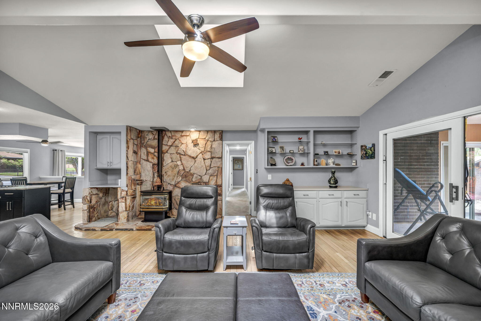 1521 Valencia Court Property Photo 16