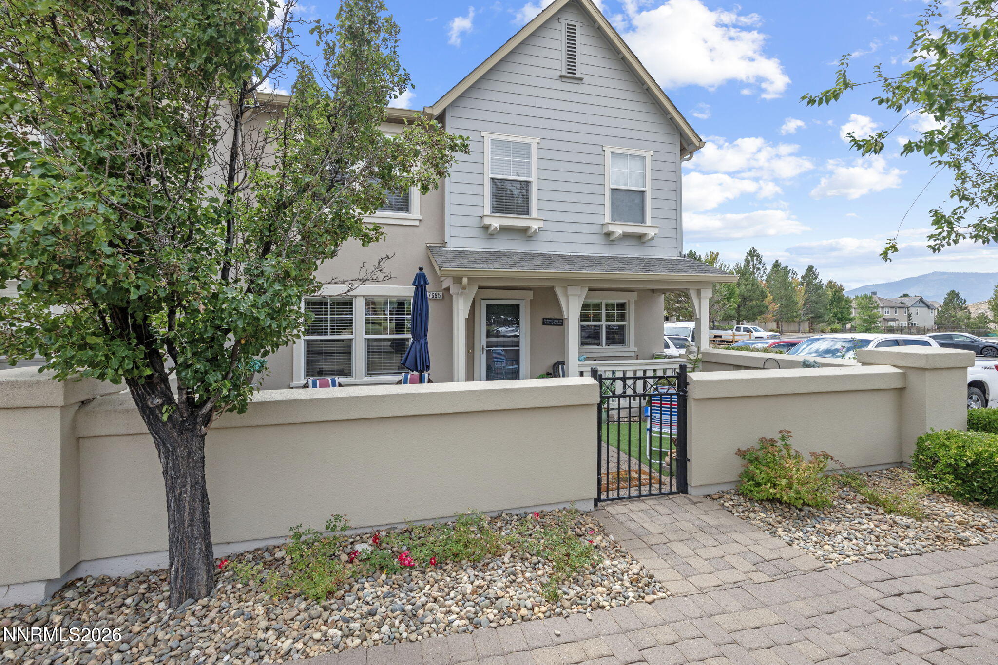 7695 Pebblestone Way Property Photo 2