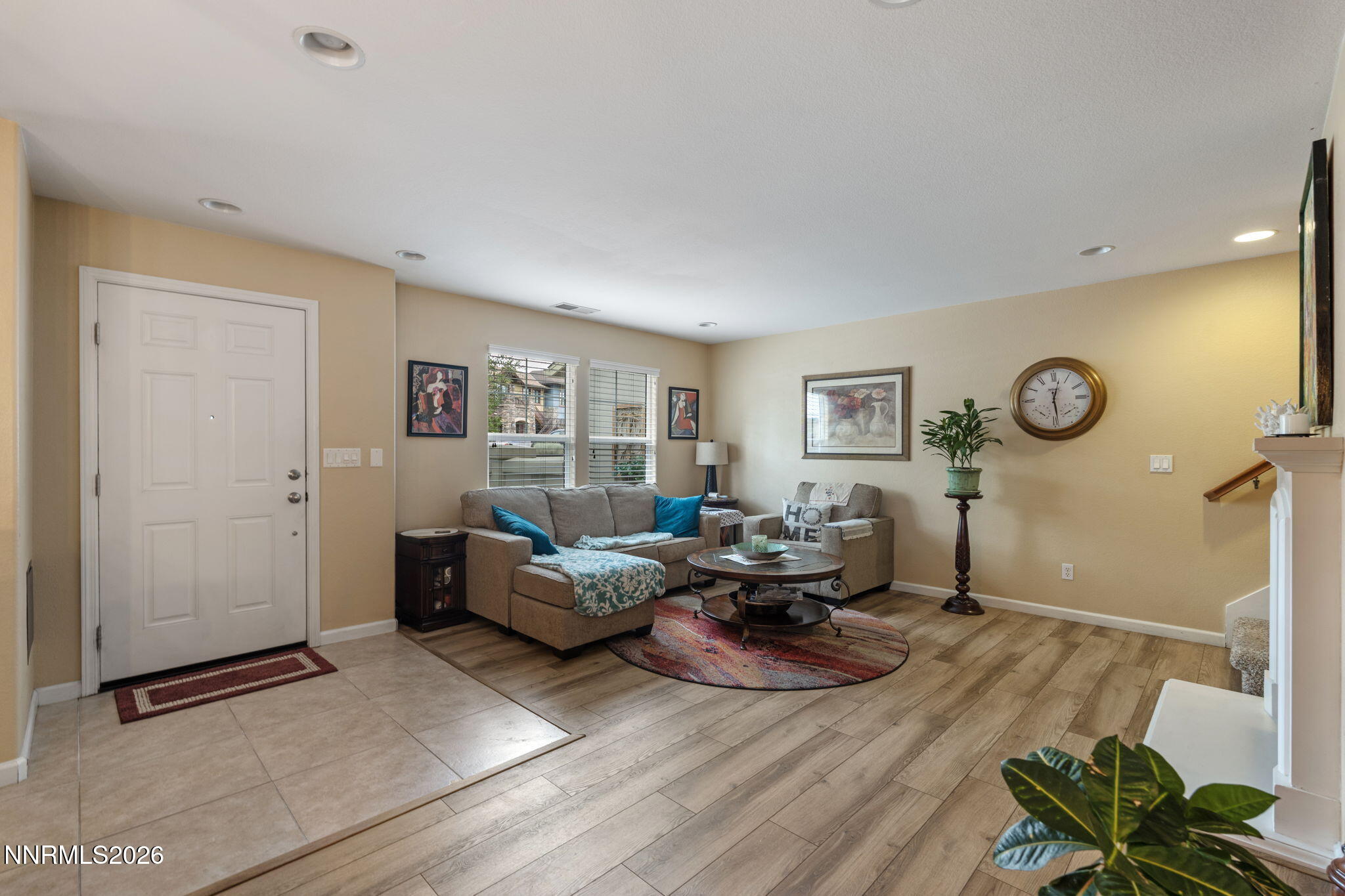 7695 Pebblestone Way Property Photo 6
