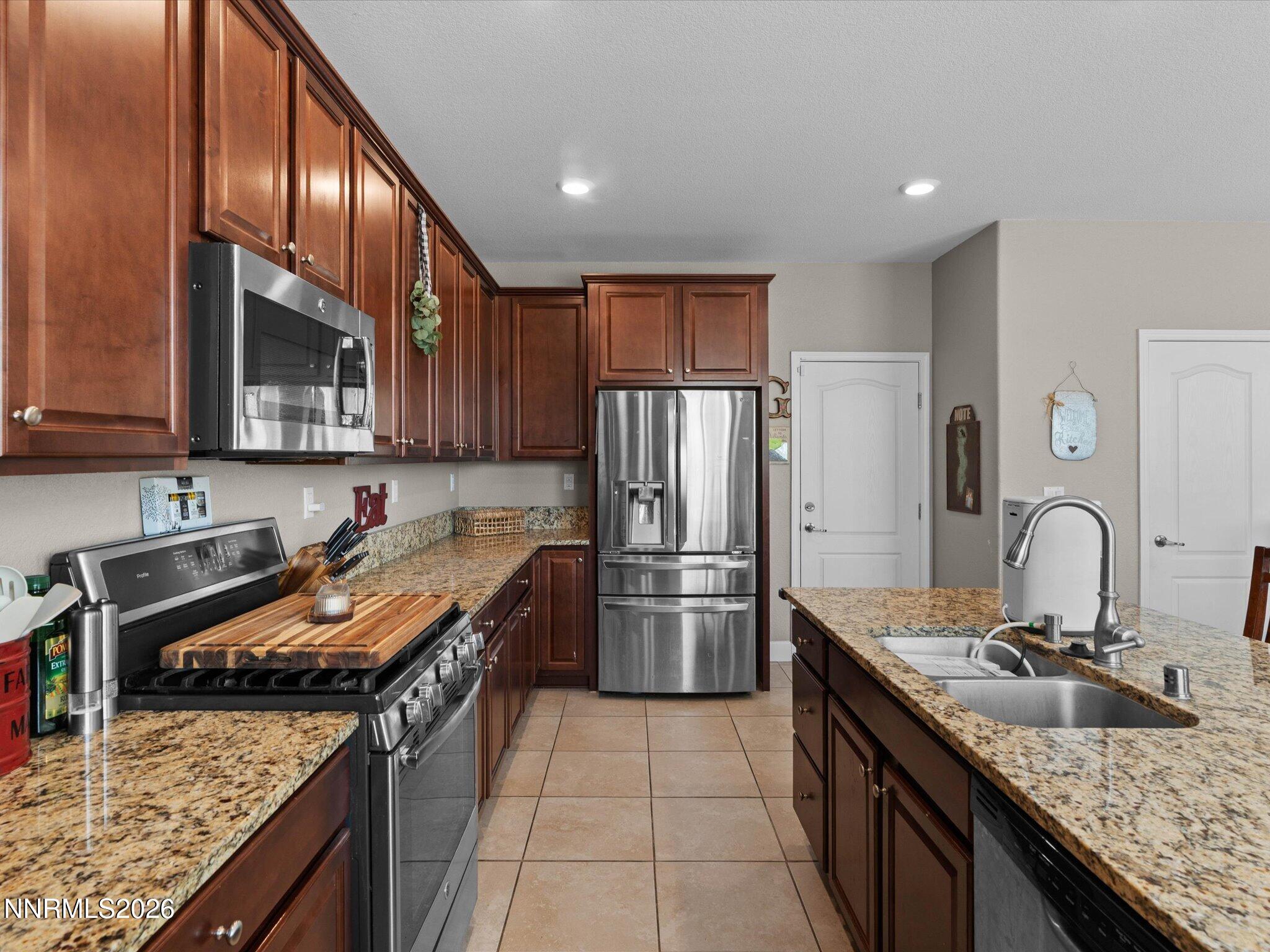 6980 Bannister Road Property Photo 14