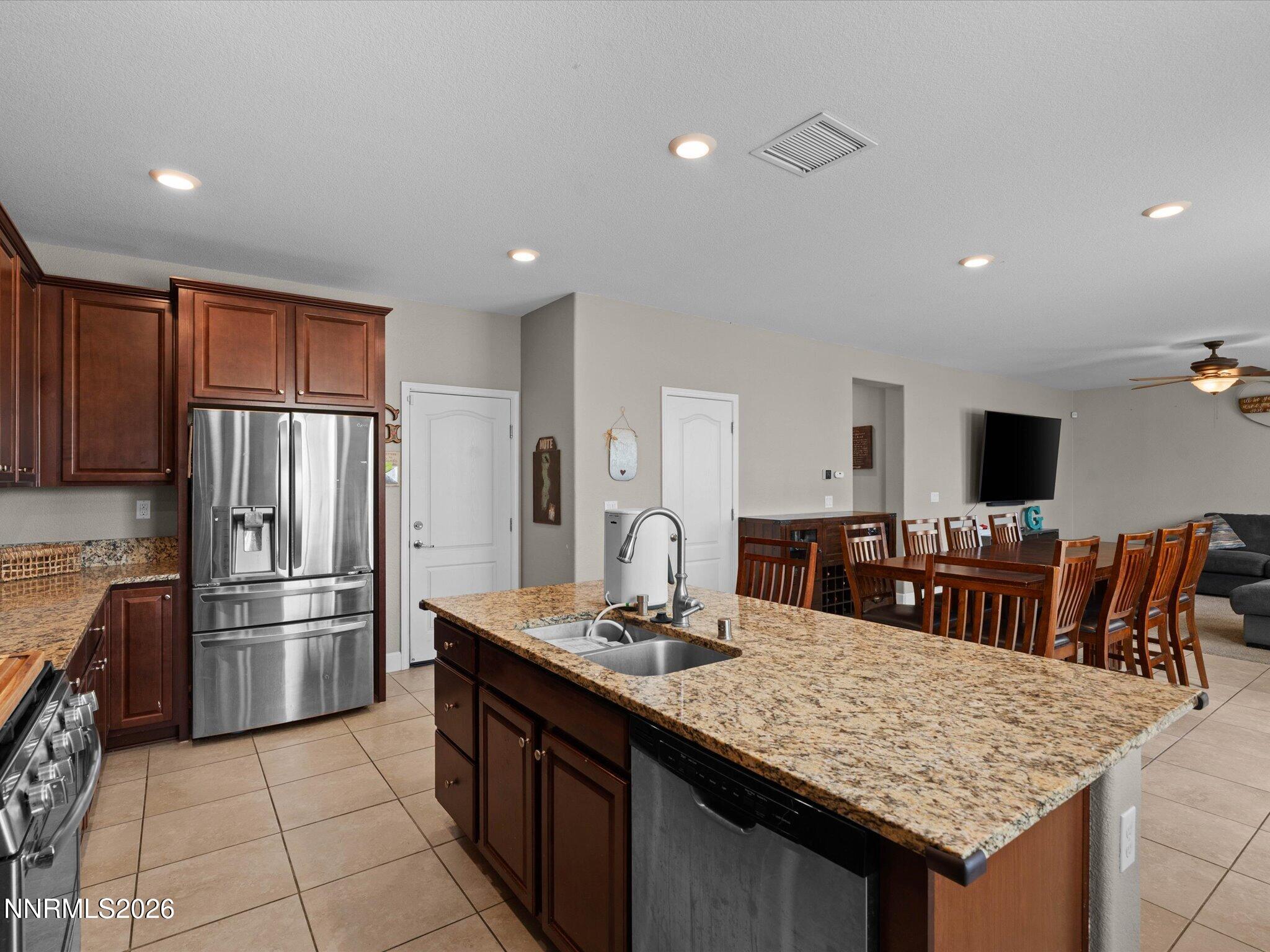 6980 Bannister Road Property Photo 15