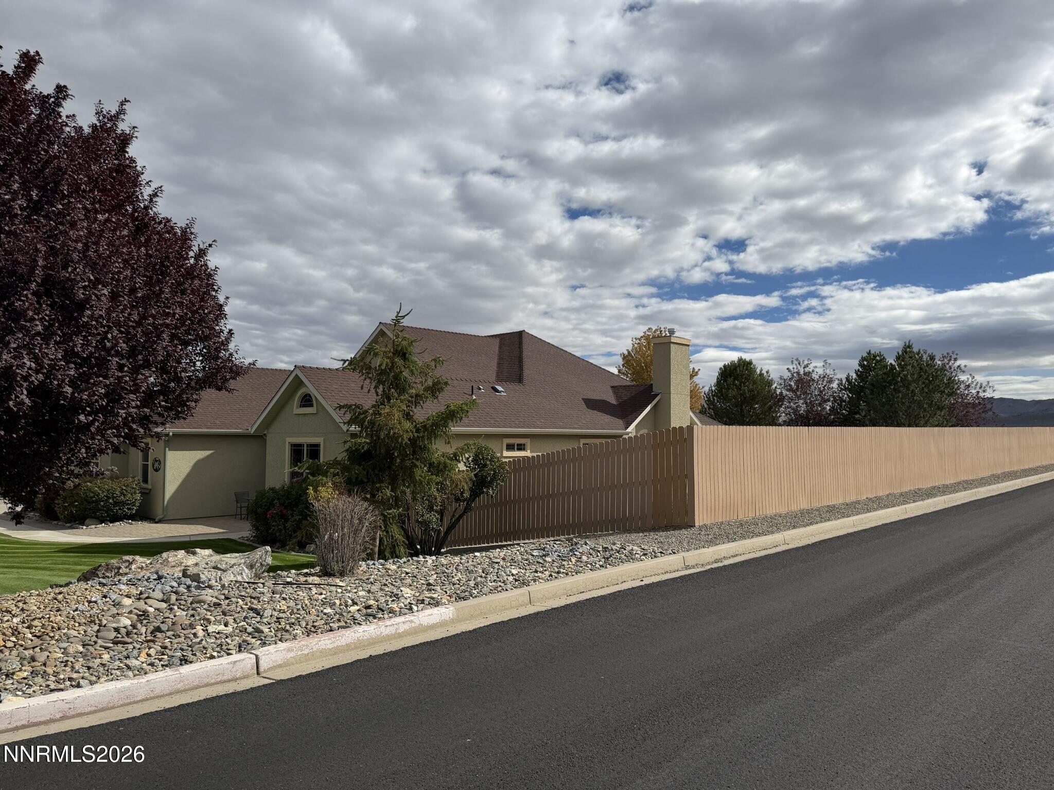 2807 Paiute Street Property Photo 3
