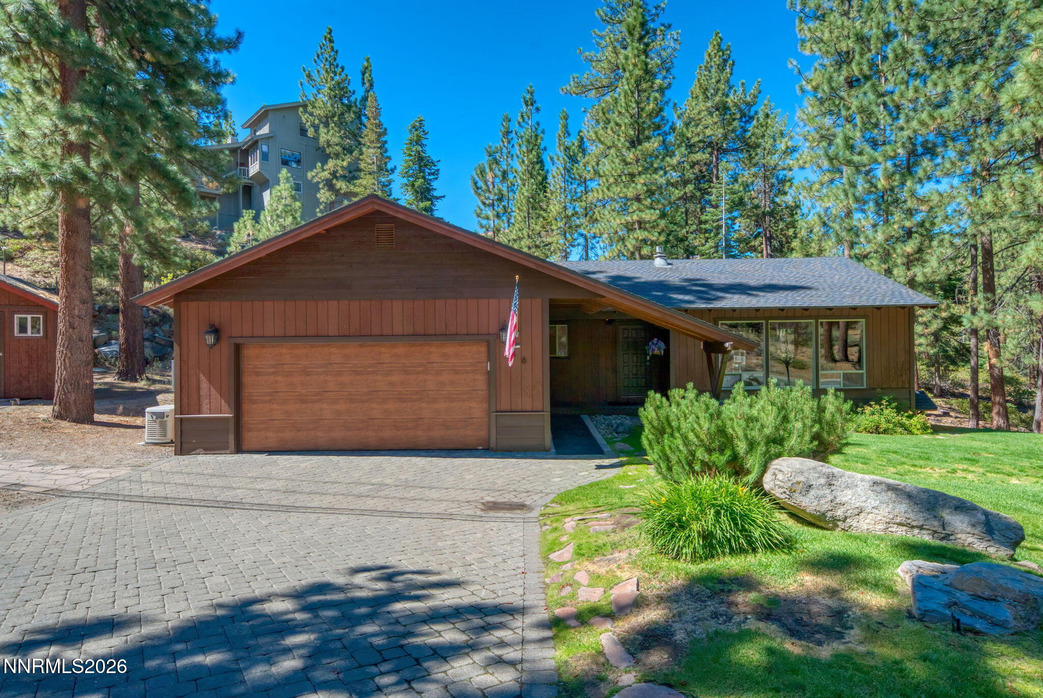 146 Palisades Drive Property Photo 1