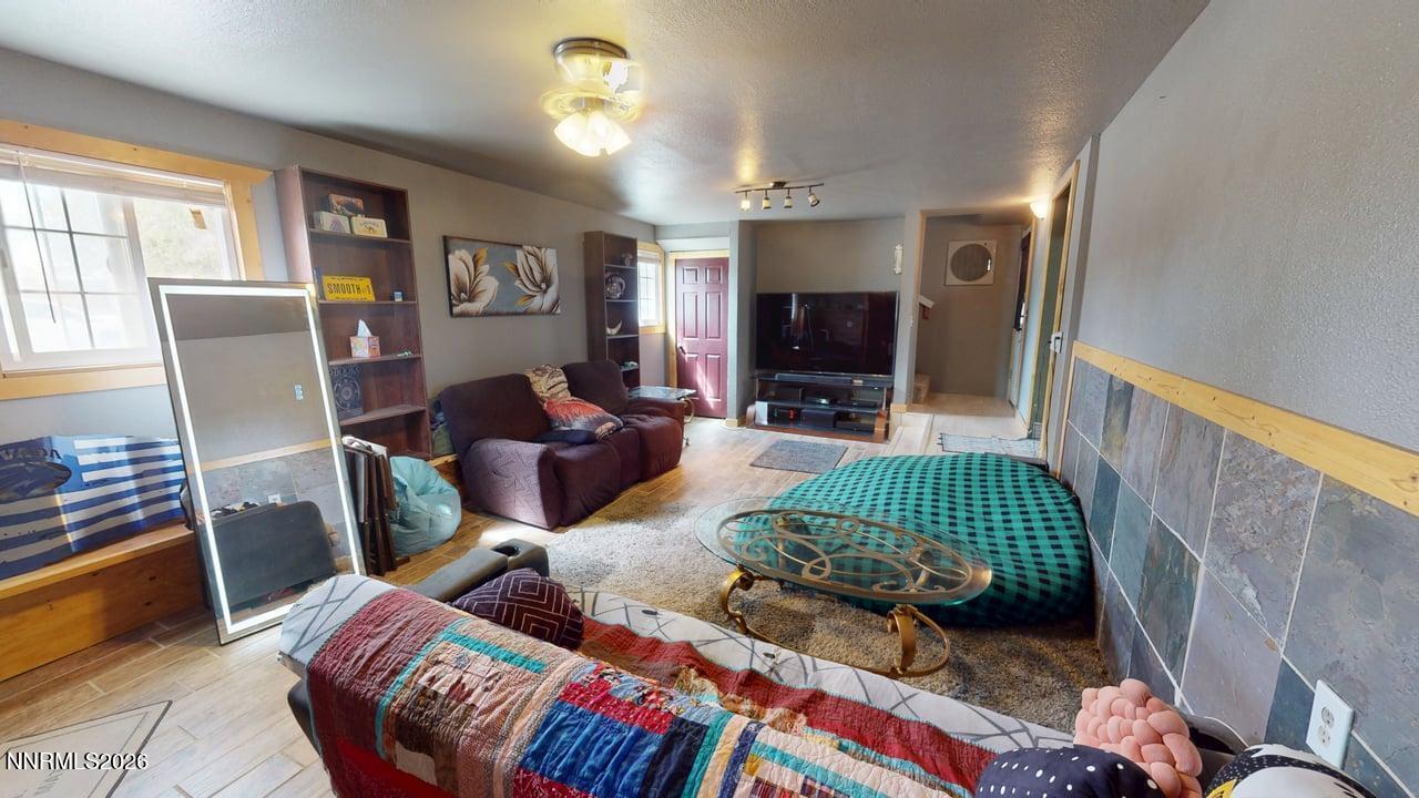 375 Elquist Drive Property Photo 7