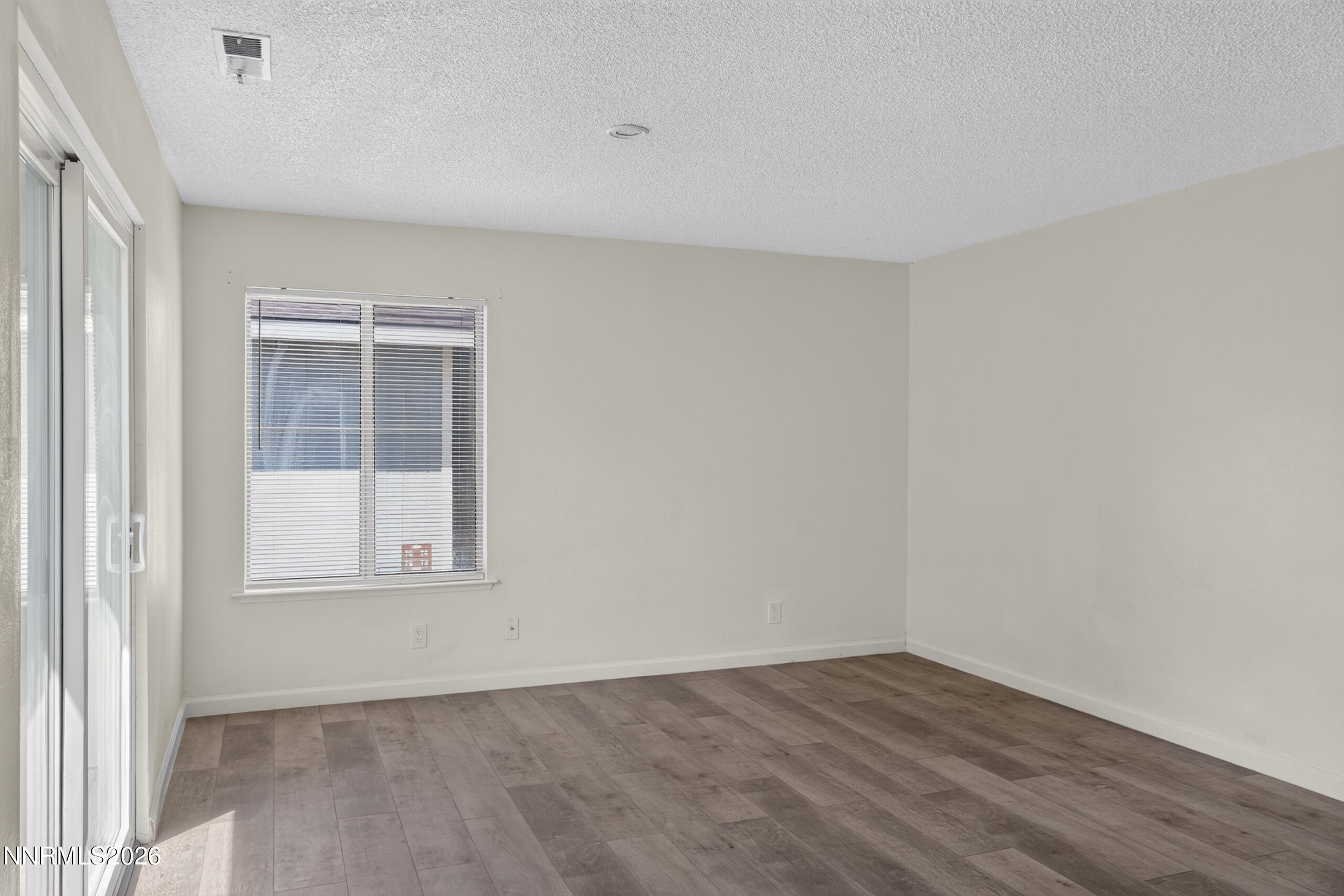 4602 Neil Road Apt 72 Property Photo 2