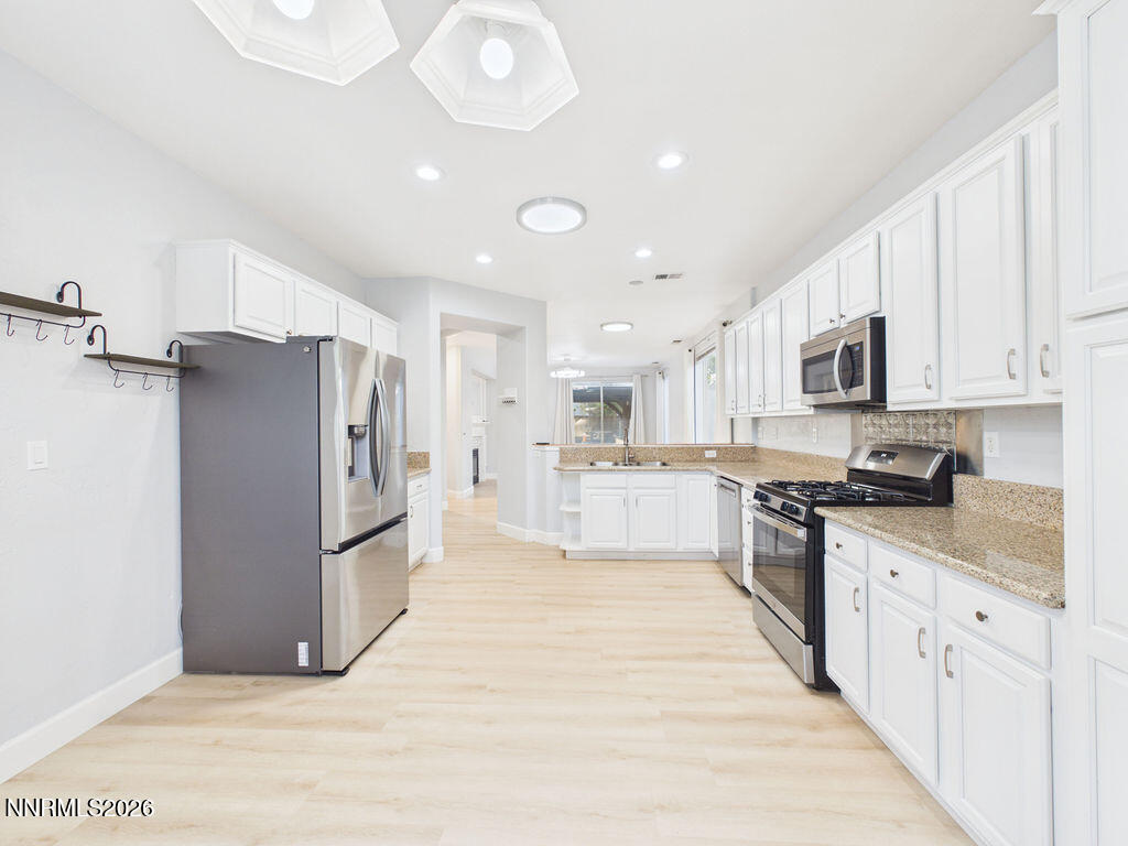 10443 Summershade Lane Property Photo 14
