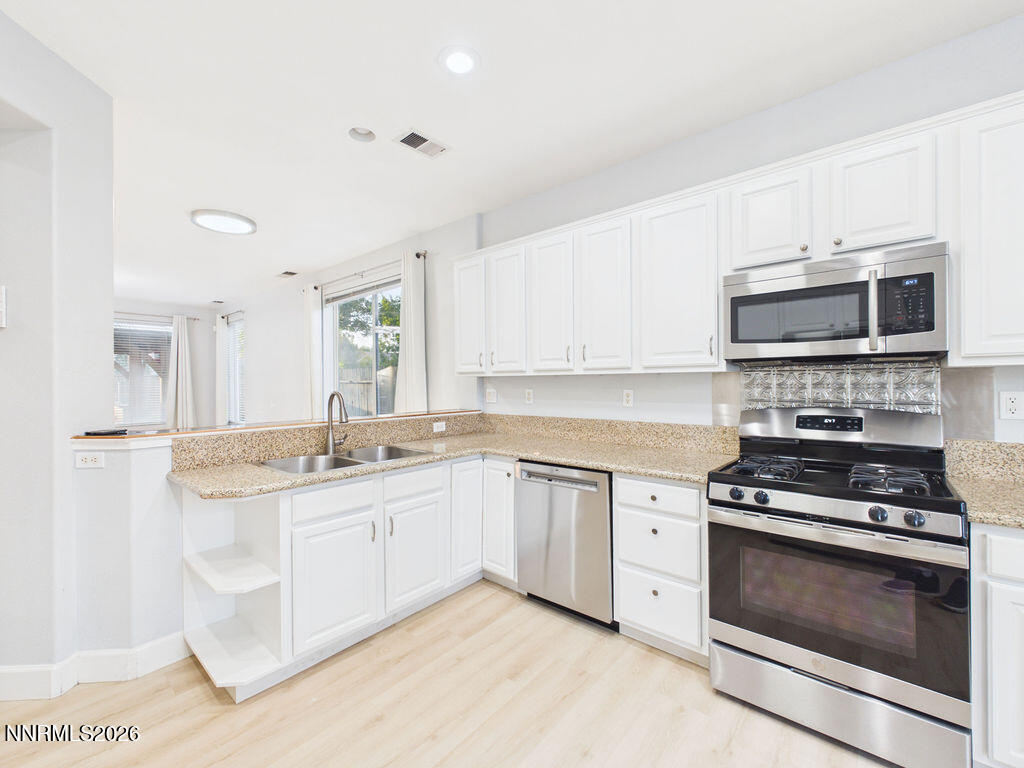 10443 Summershade Lane Property Photo 17