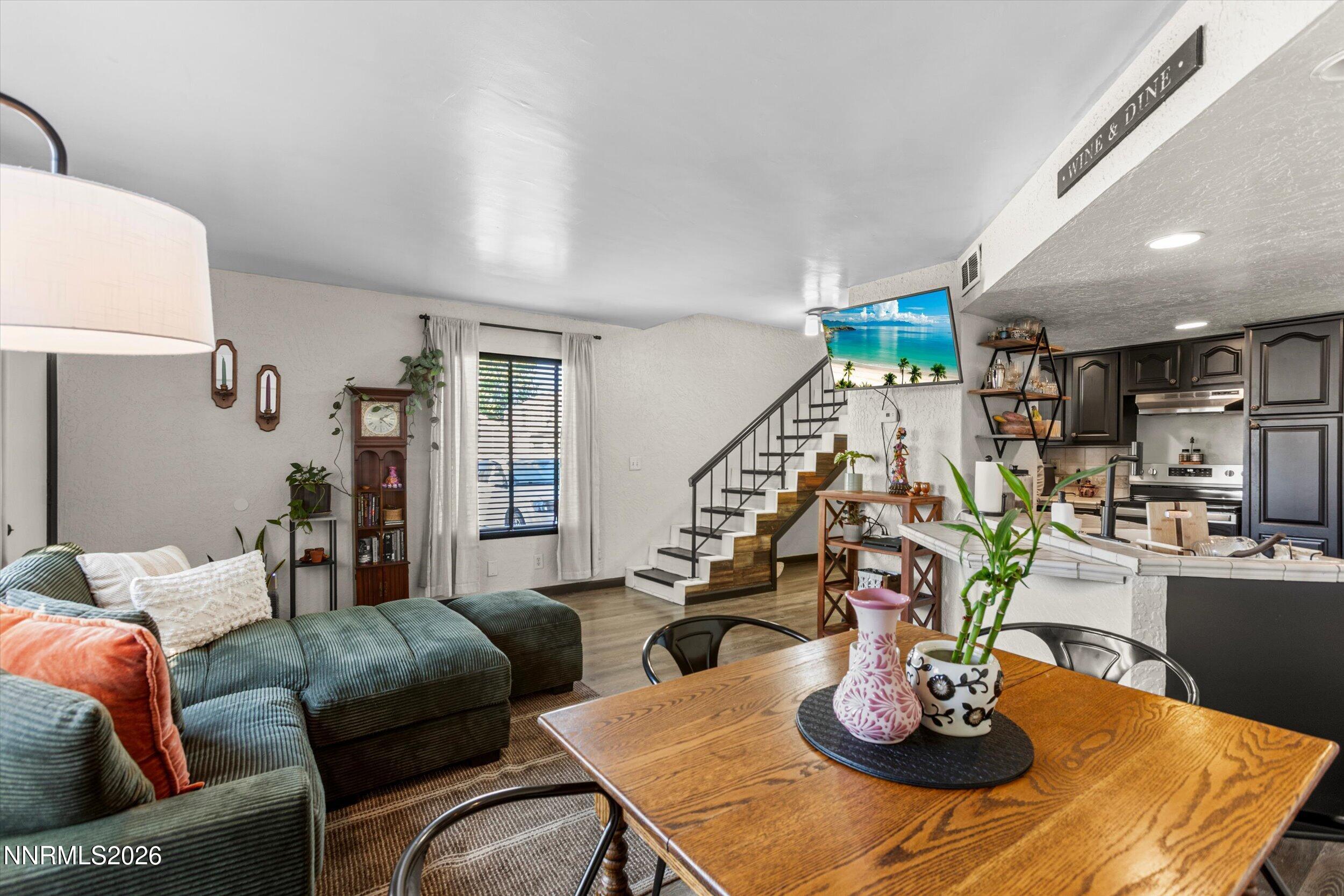 1531 Steven Court Property Photo 6