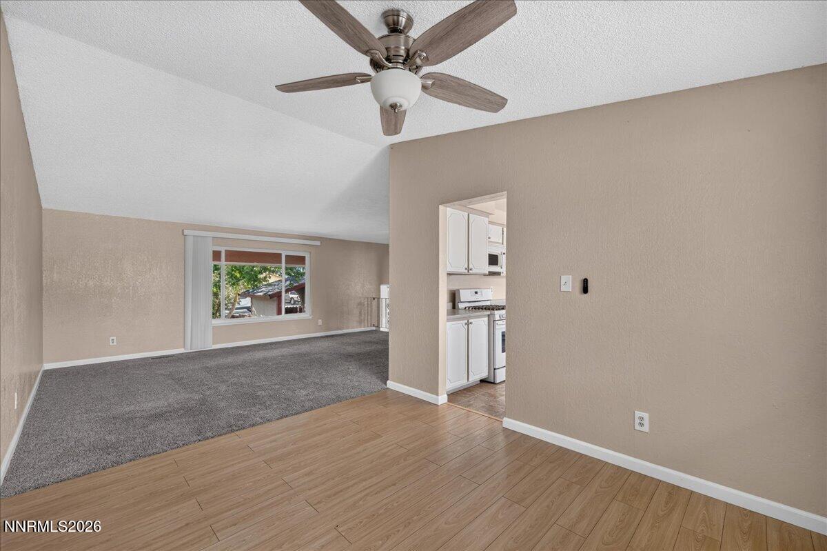 1903 Pinewood Drive Property Photo 10