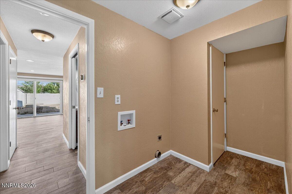 1903 Pinewood Drive Property Photo 32