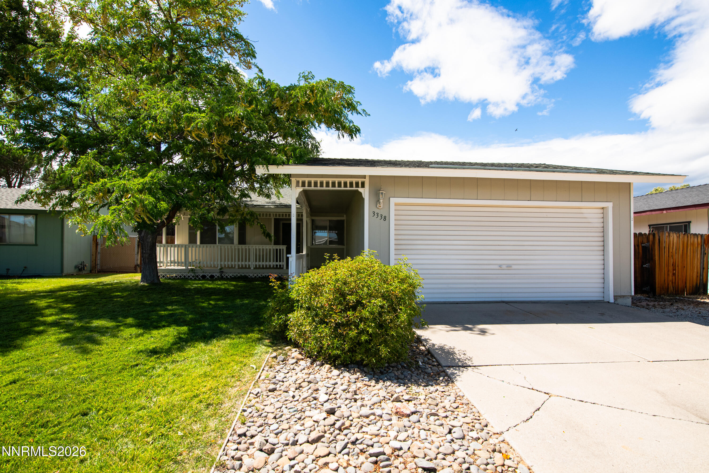 3338 Somerset Way Property Photo 2