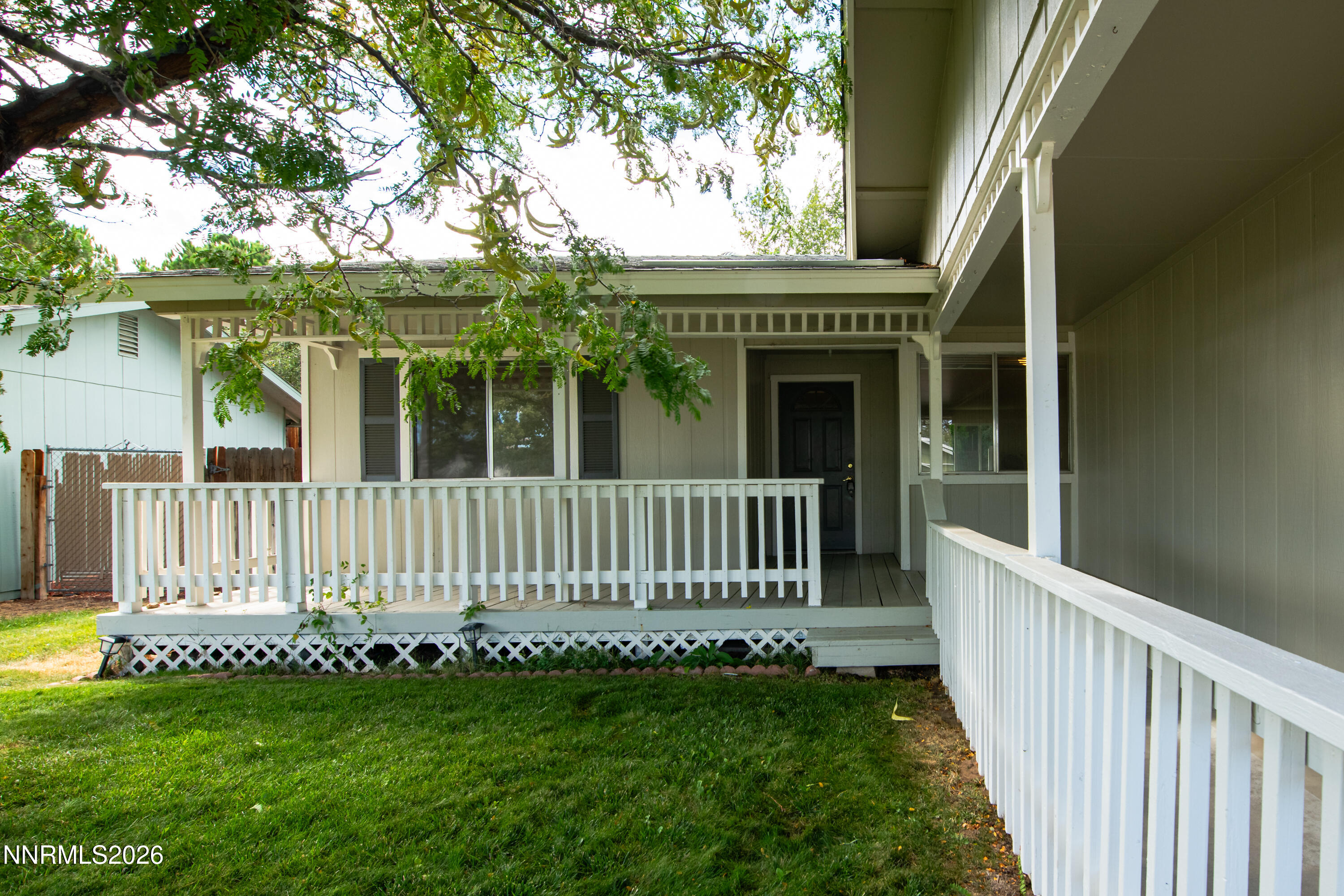 3338 Somerset Way Property Photo 4