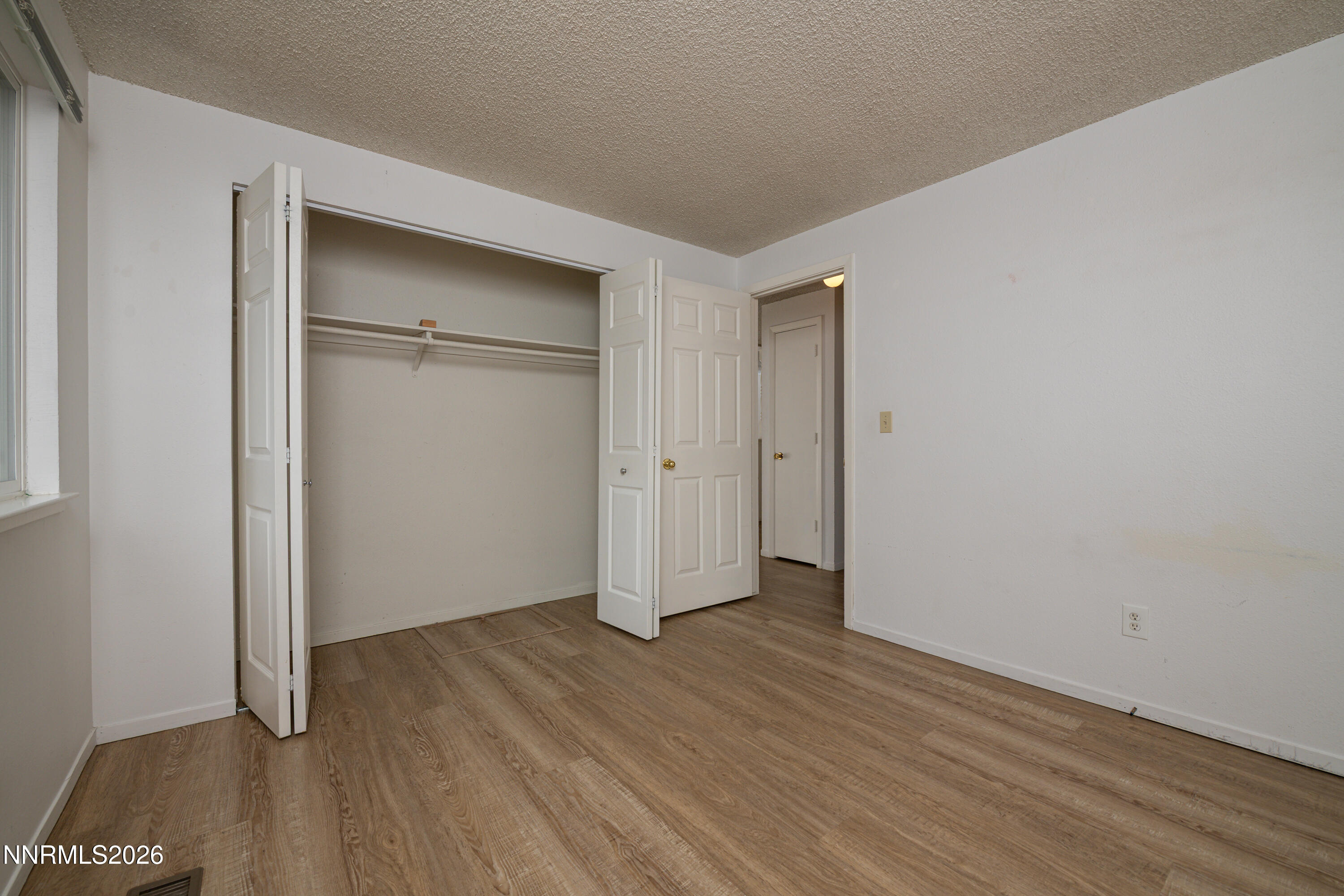 3338 Somerset Way Property Photo 16