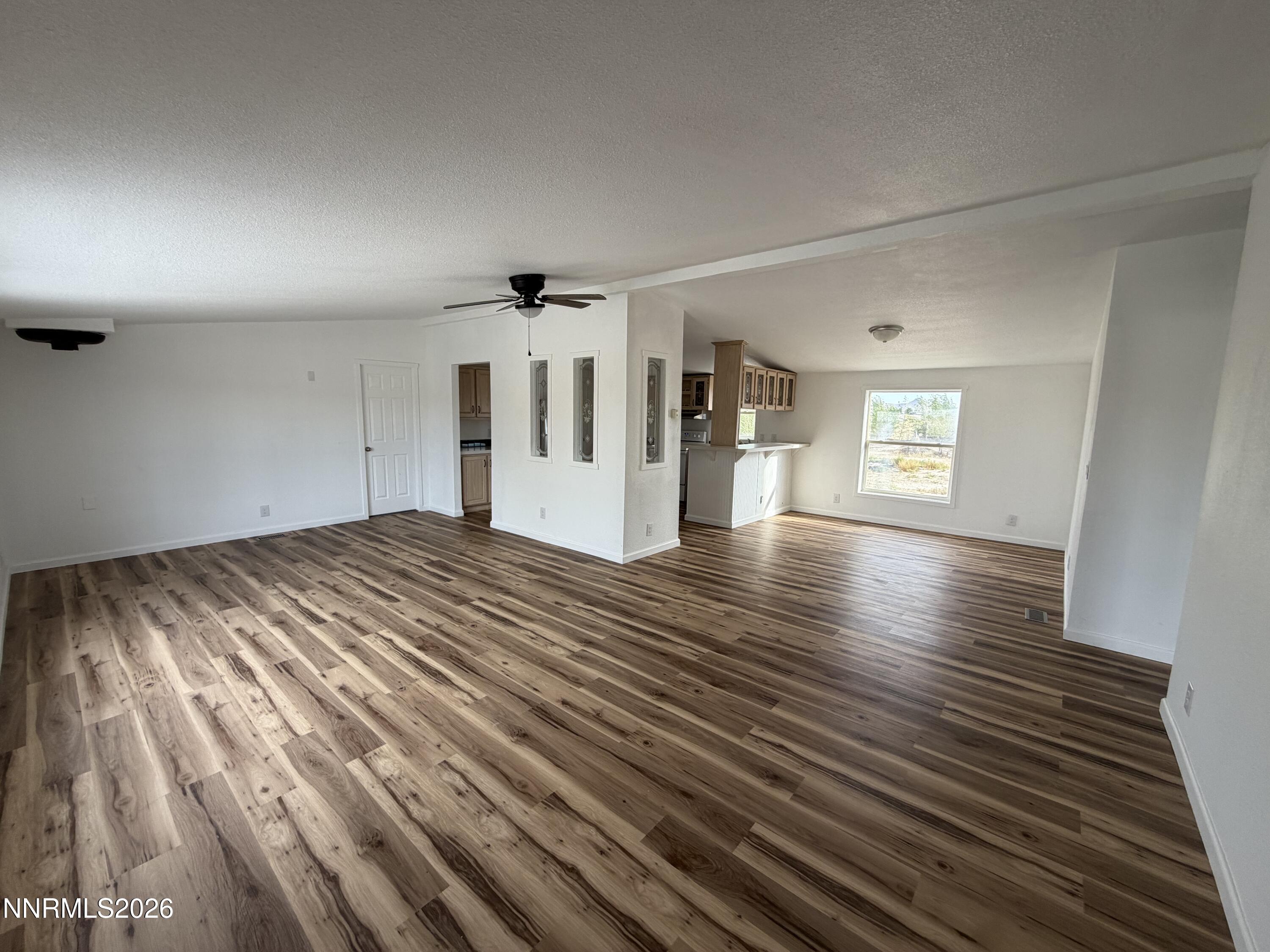 1655 E 6th Street Property Photo 2
