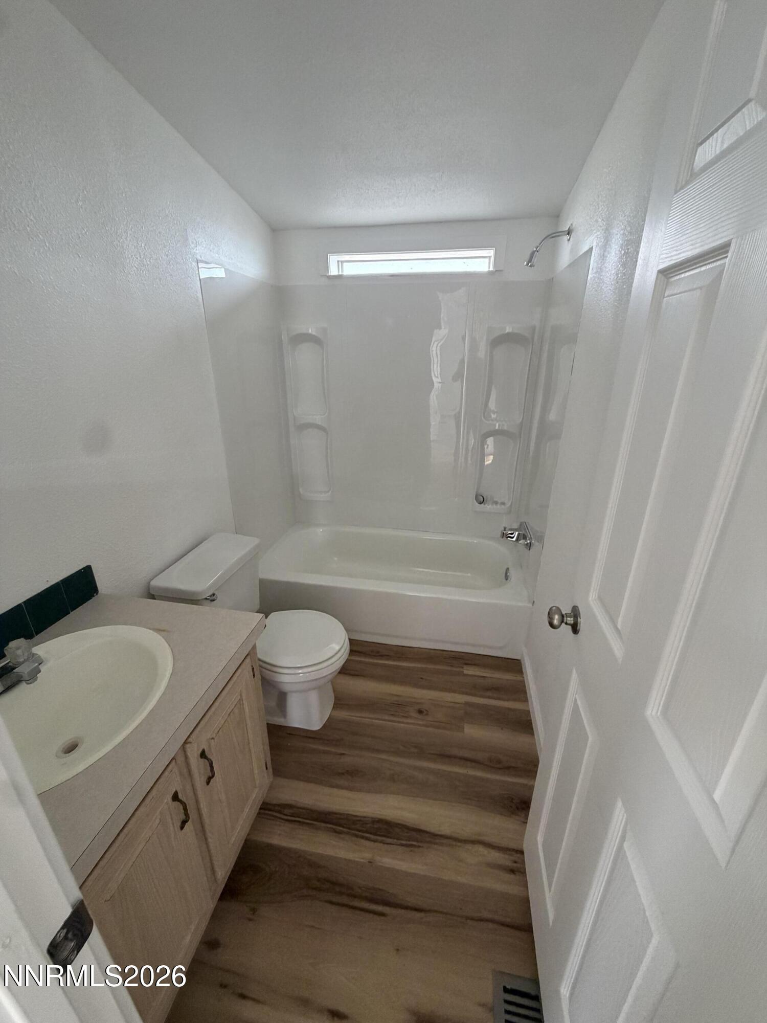 1655 E 6th Street Property Photo 27