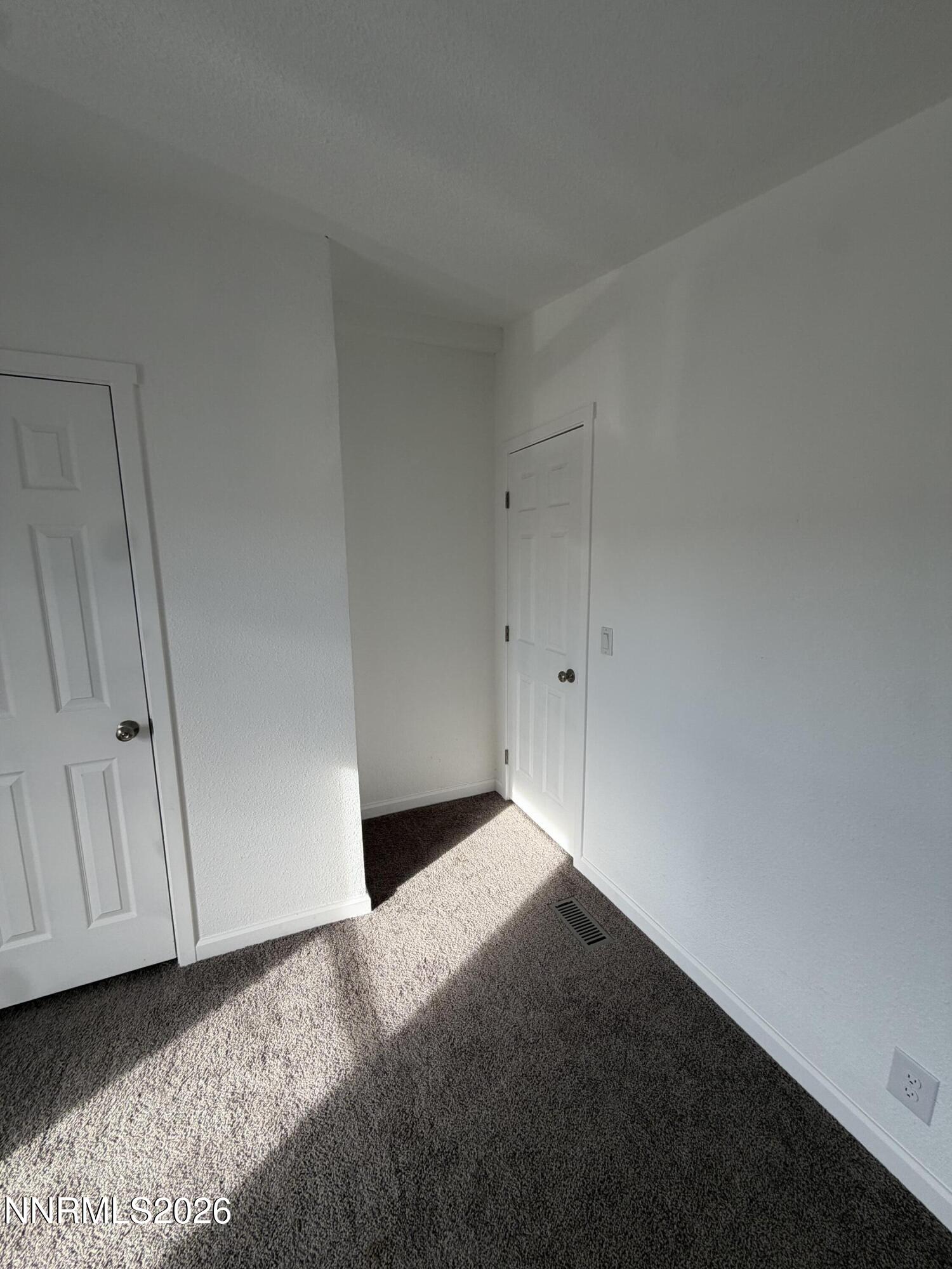 1655 E 6th Street Property Photo 28