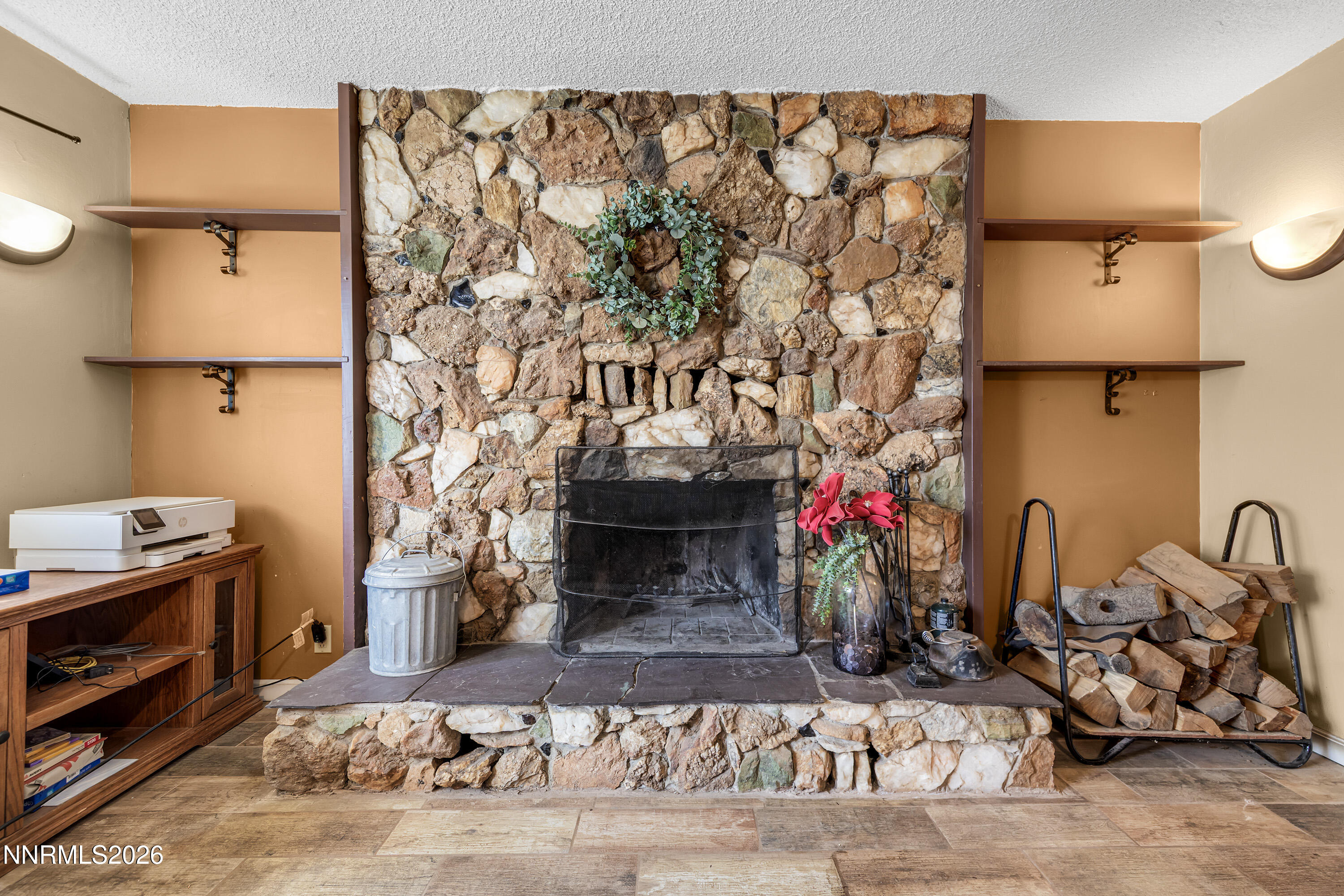 690 Matterhorn Boulevard Property Photo 10