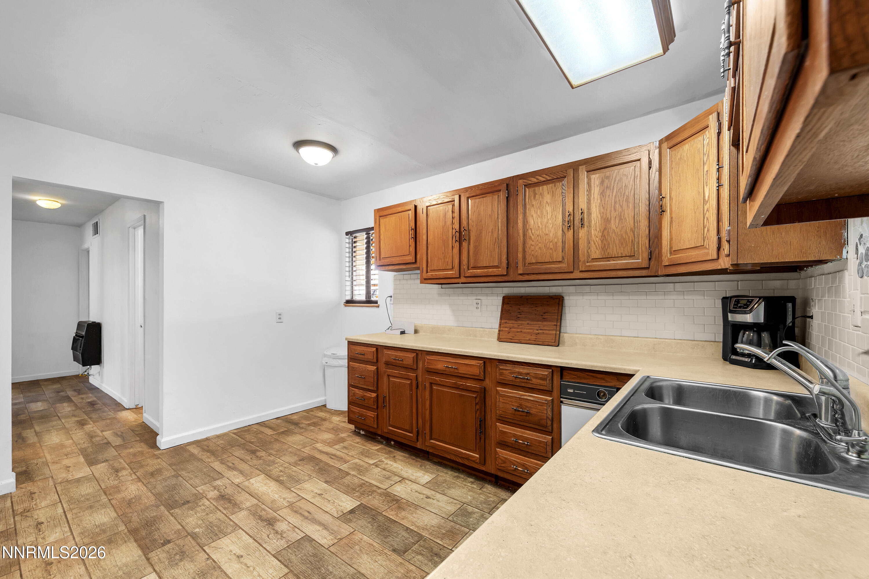 690 Matterhorn Boulevard Property Photo 11