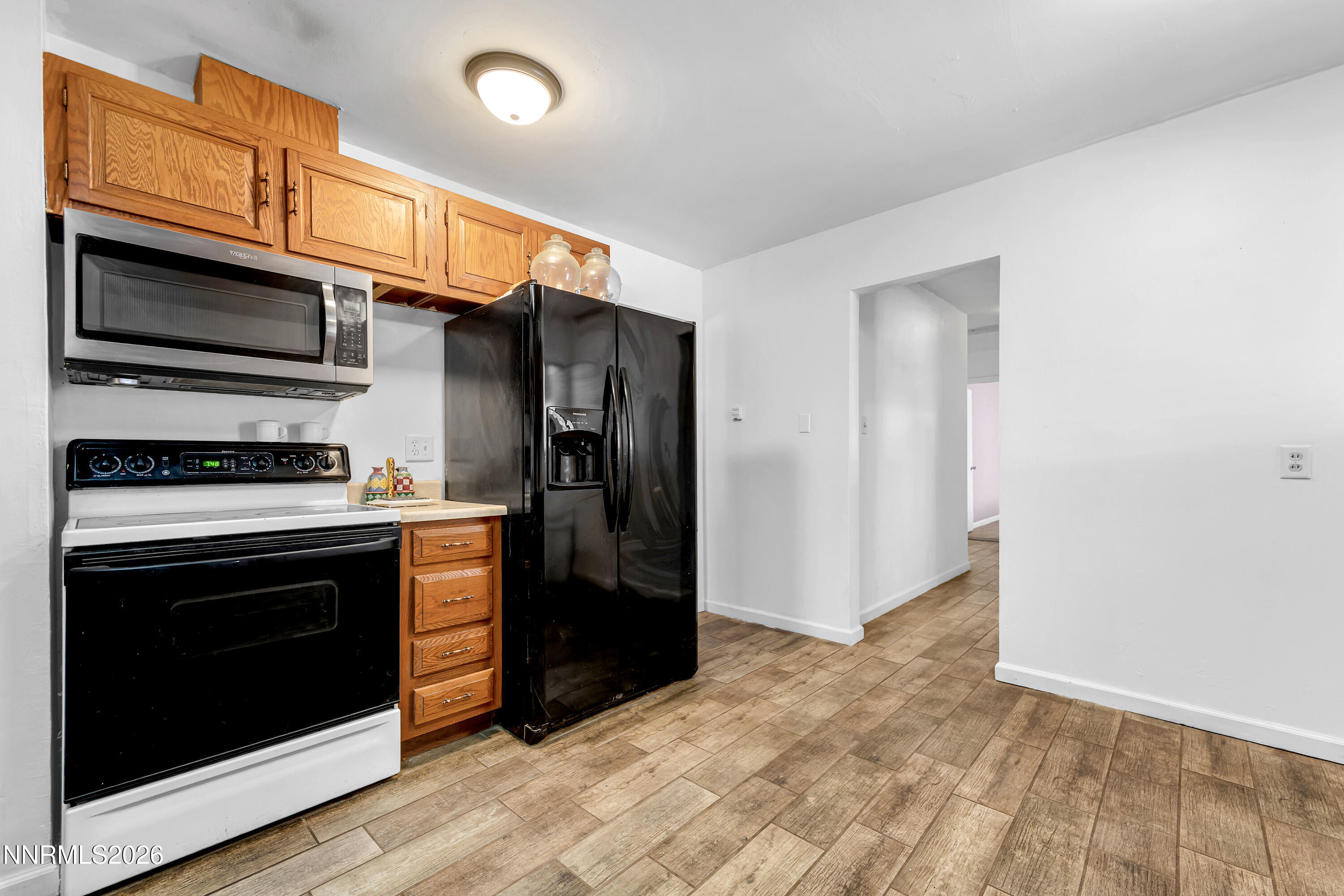 690 Matterhorn Boulevard Property Photo 12