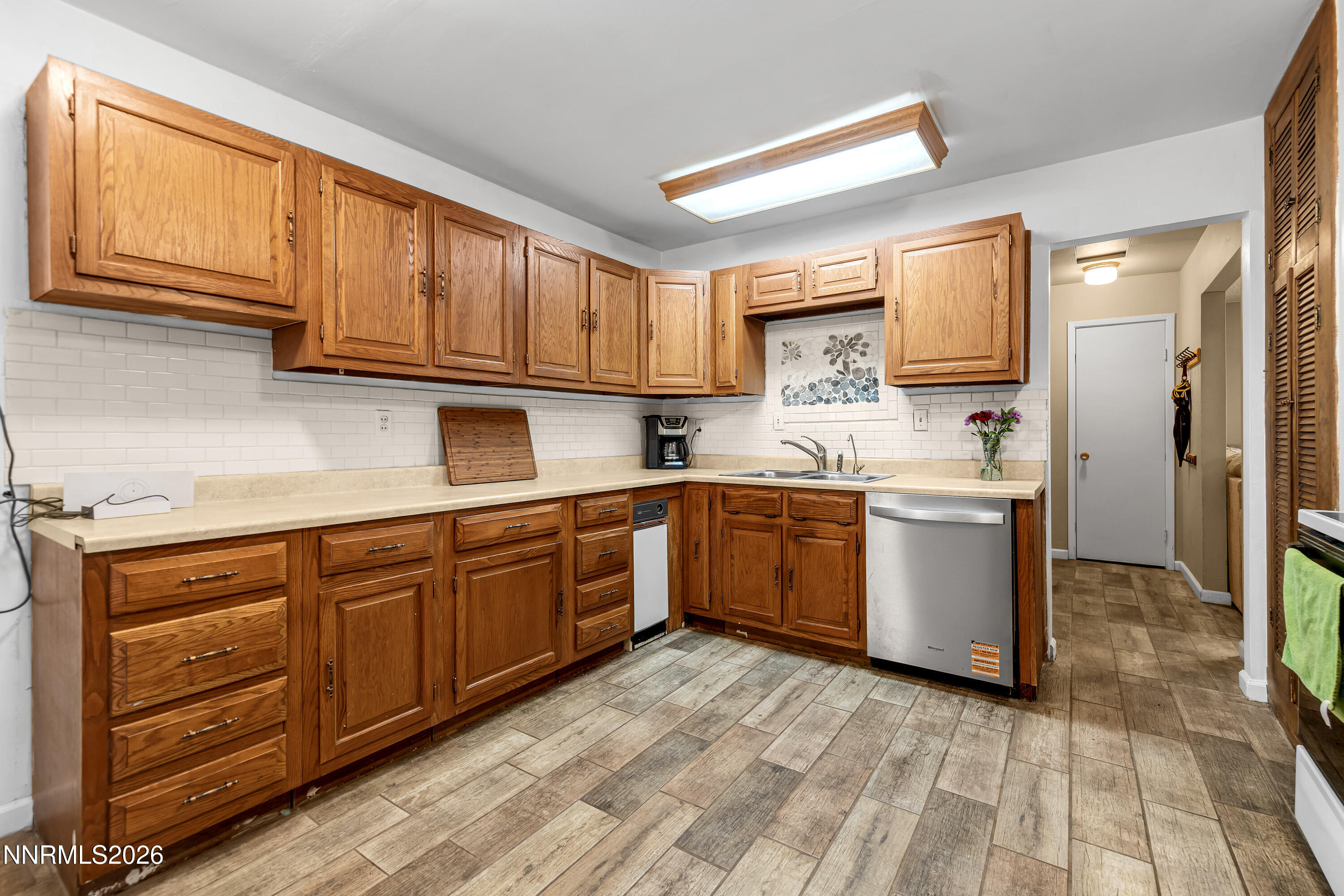 690 Matterhorn Boulevard Property Photo 14