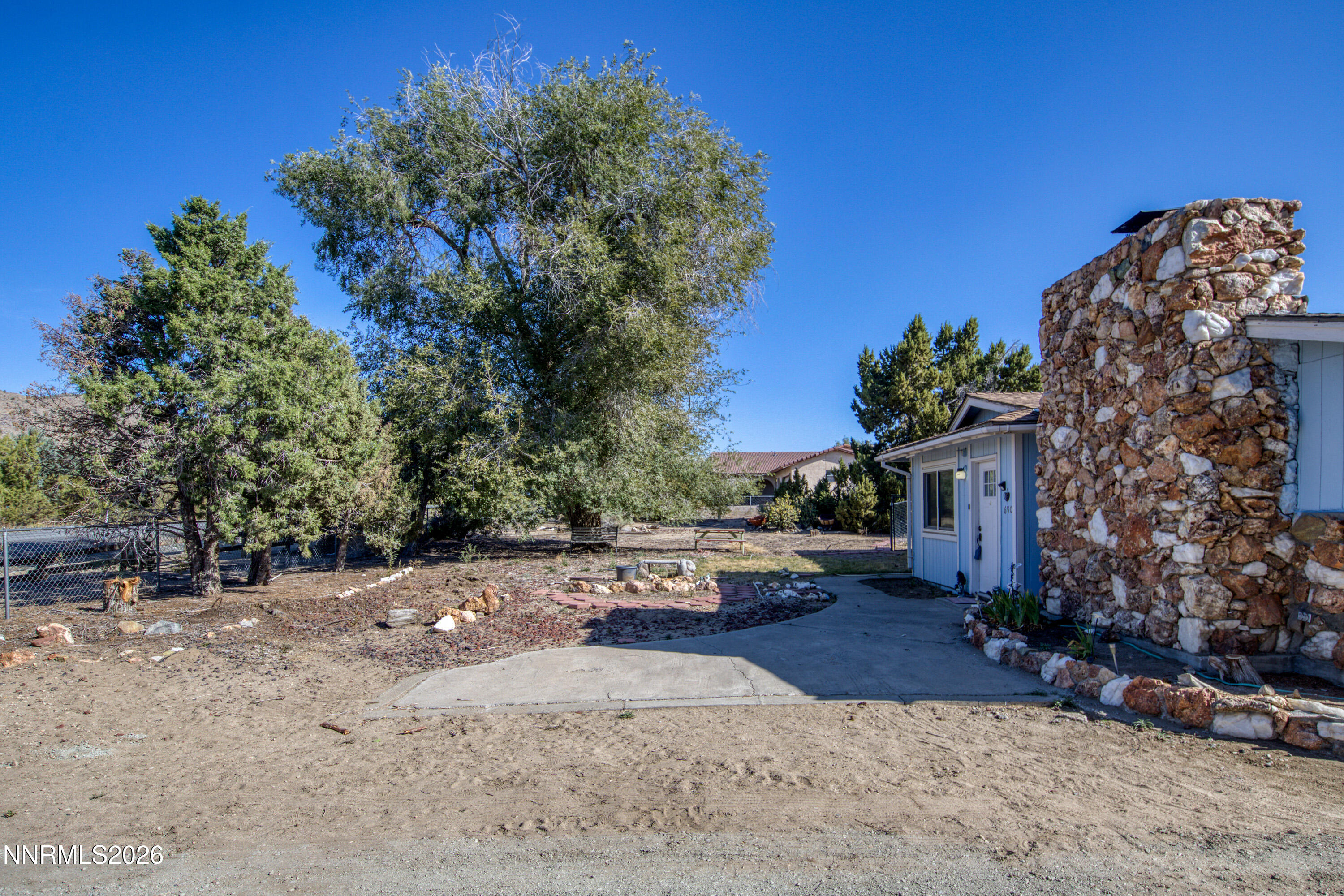 690 Matterhorn Boulevard Property Photo 35