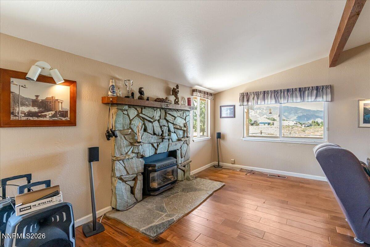 1780 Amber Way Property Photo 7