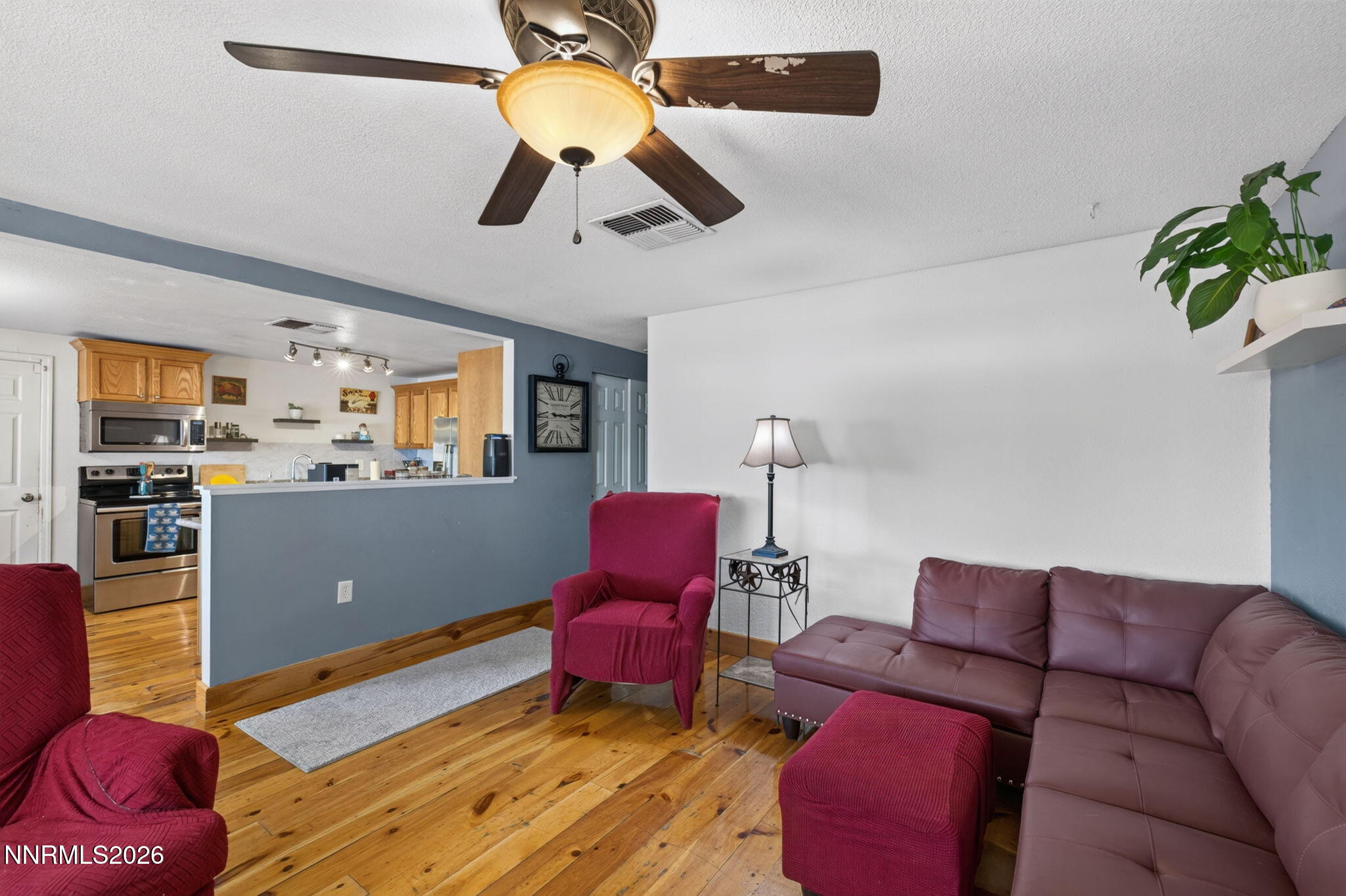 225 Palace Drive Property Photo 4