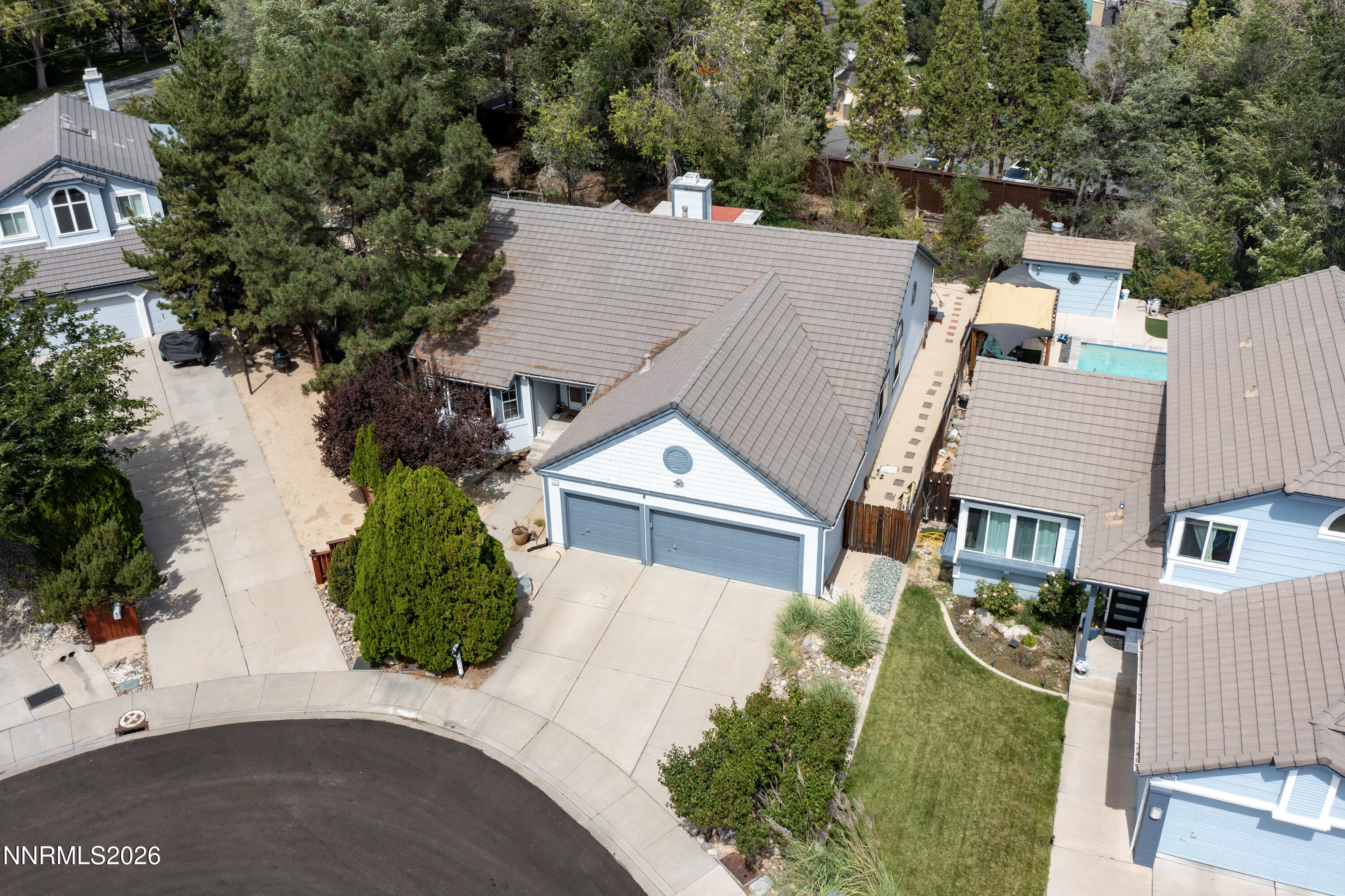 6052 Torrington Drive Property Photo 3